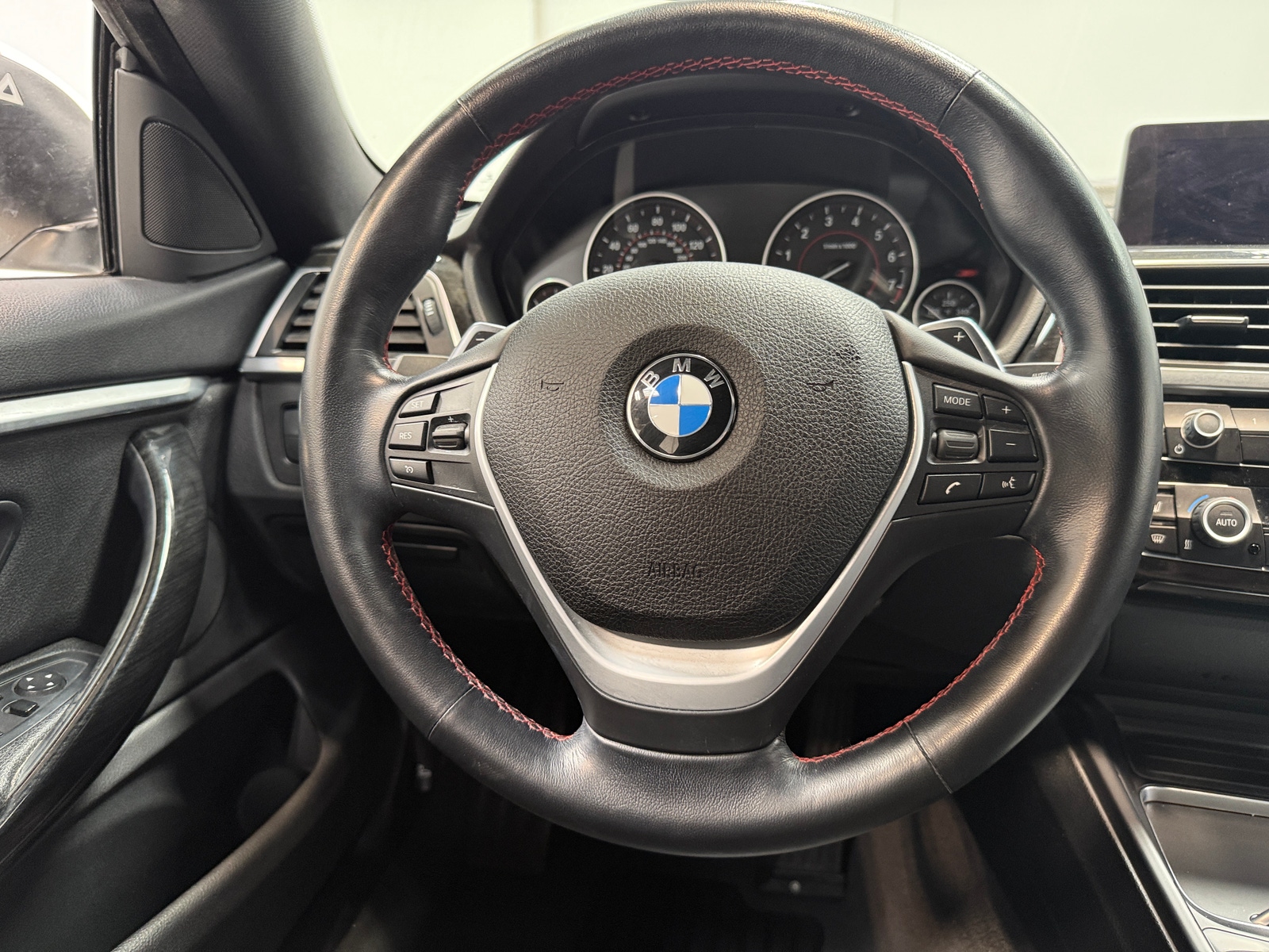 Thumbnail: 2019 BMW 4 Series - 4