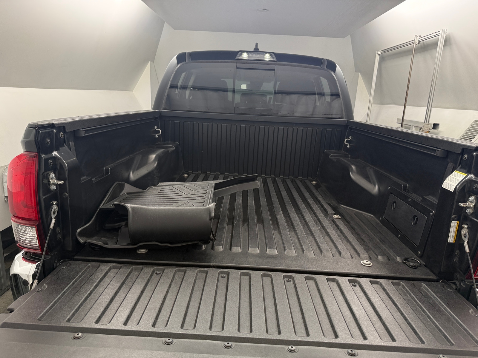 Thumbnail: 2020 Toyota Tacoma - 7