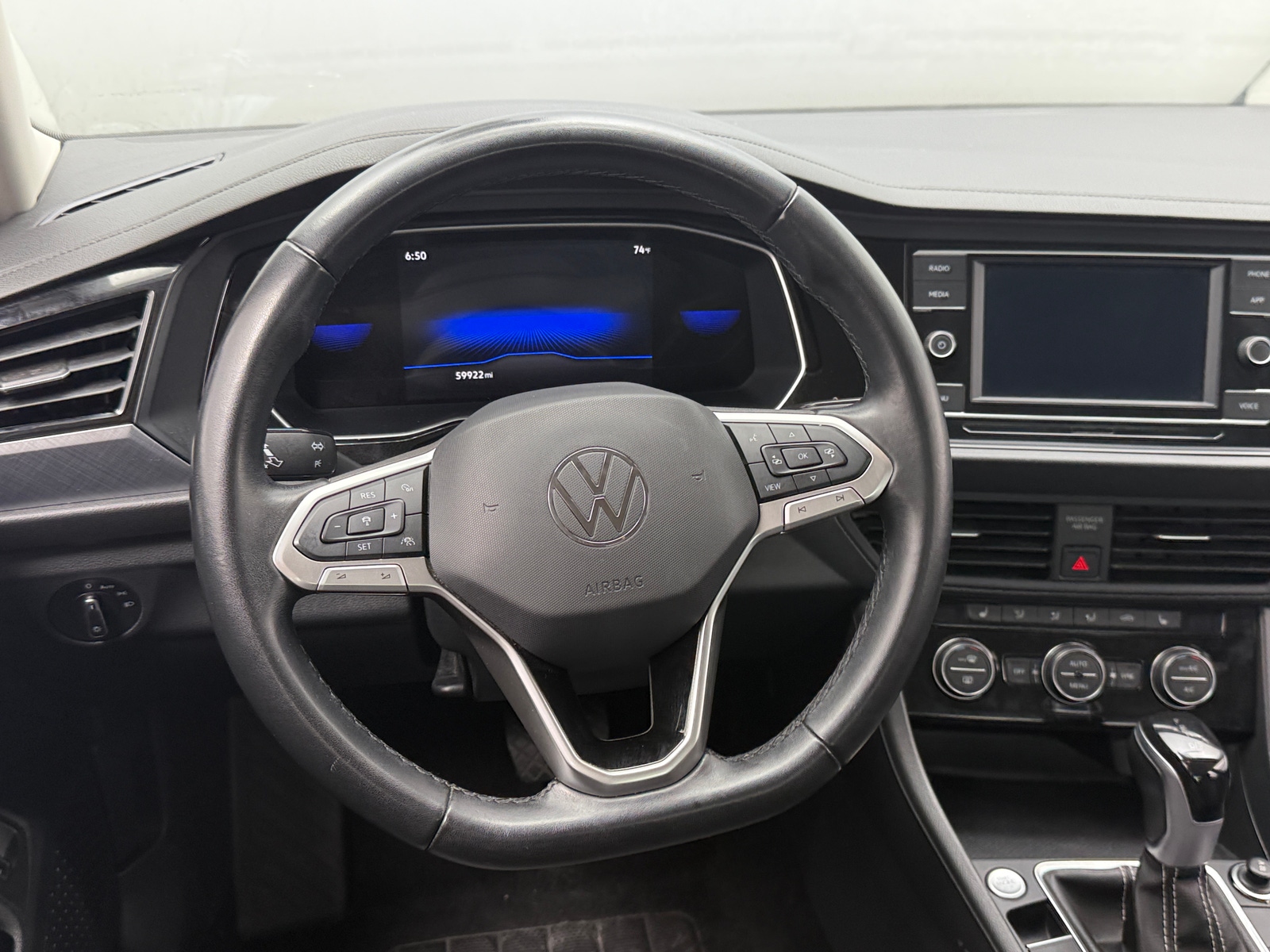 Thumbnail: 2024 Volkswagen Jetta - 4