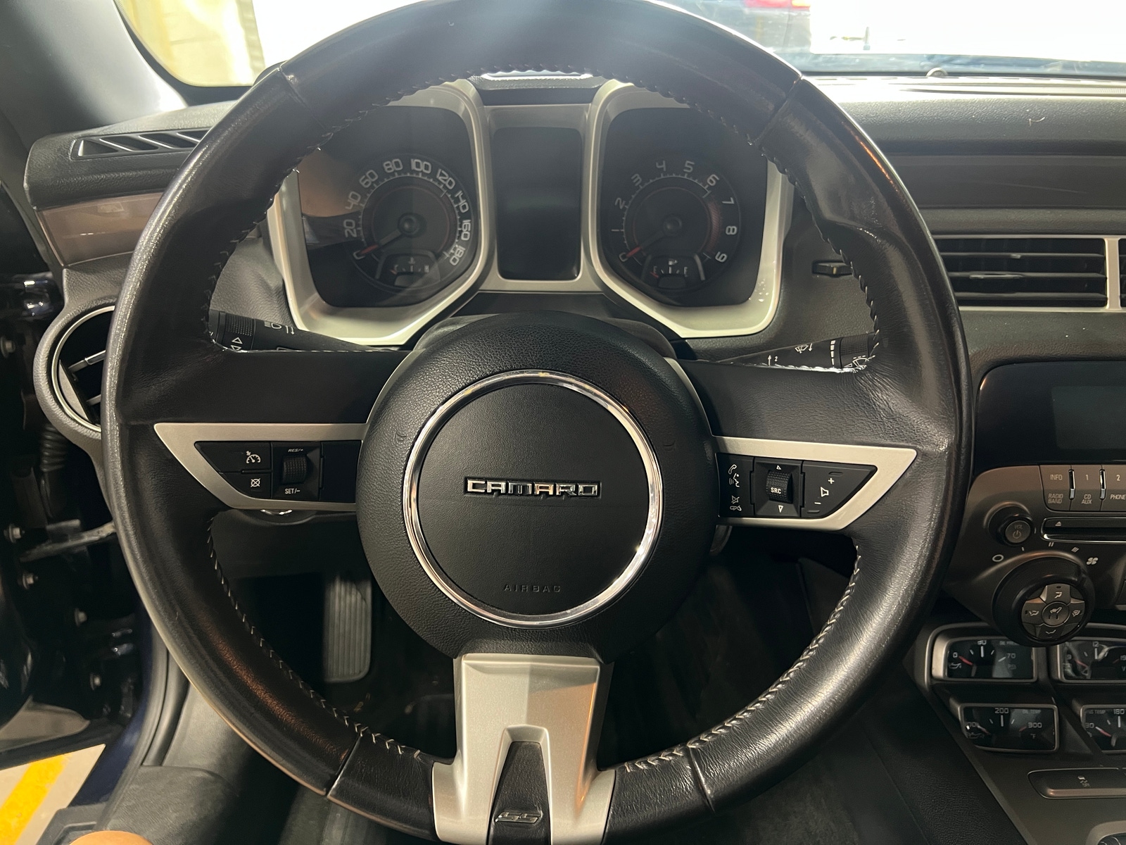 Thumbnail: 2011 Chevrolet Camaro - 4