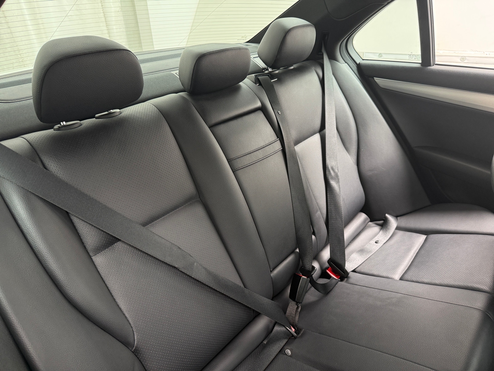 Thumbnail: 2014 Mercedes-Benz C-Class - 5