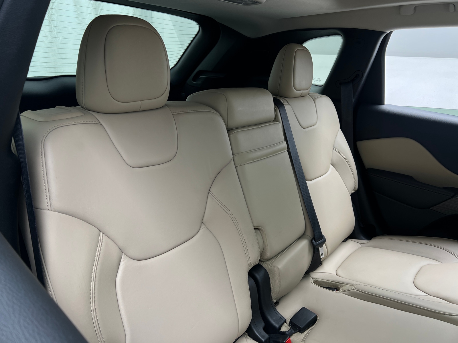 Thumbnail: 2016 Jeep Cherokee - 5