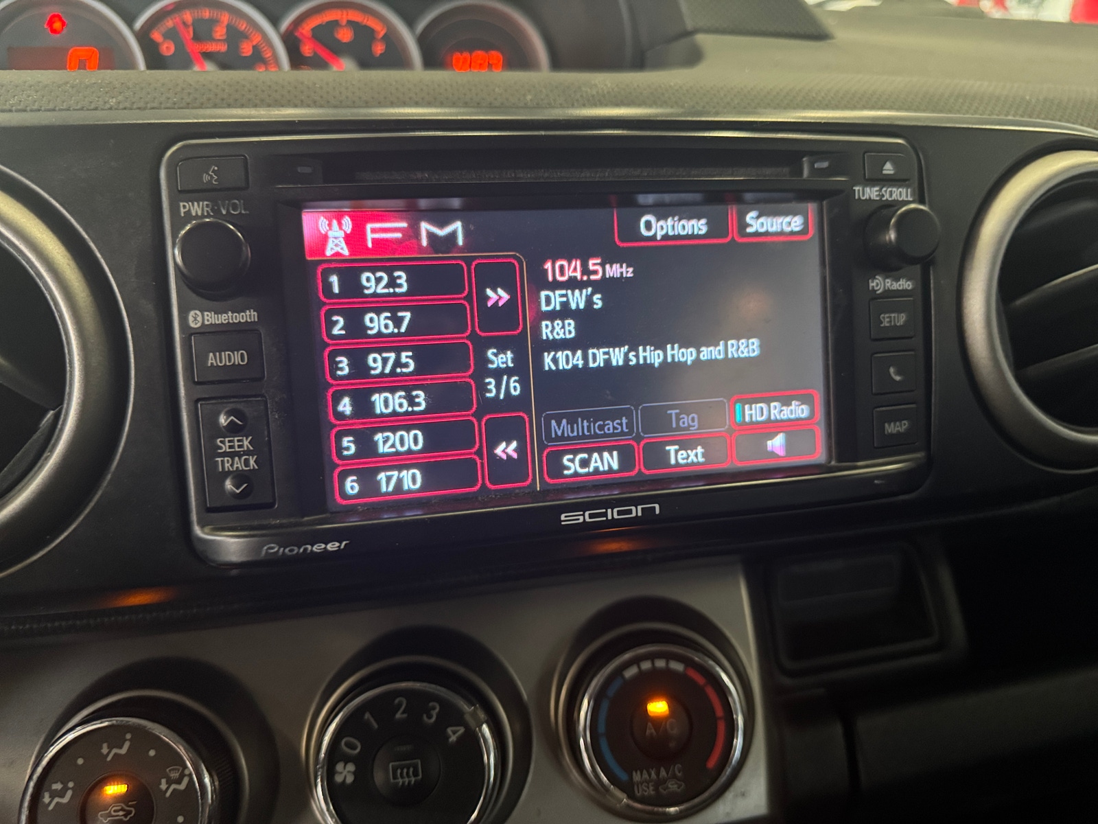 Thumbnail: 2014 Scion xB - 4