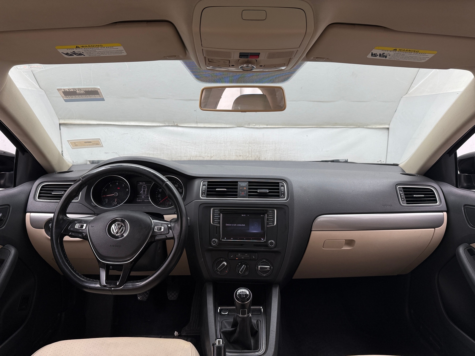 Thumbnail: 2017 Volkswagen Jetta - 2