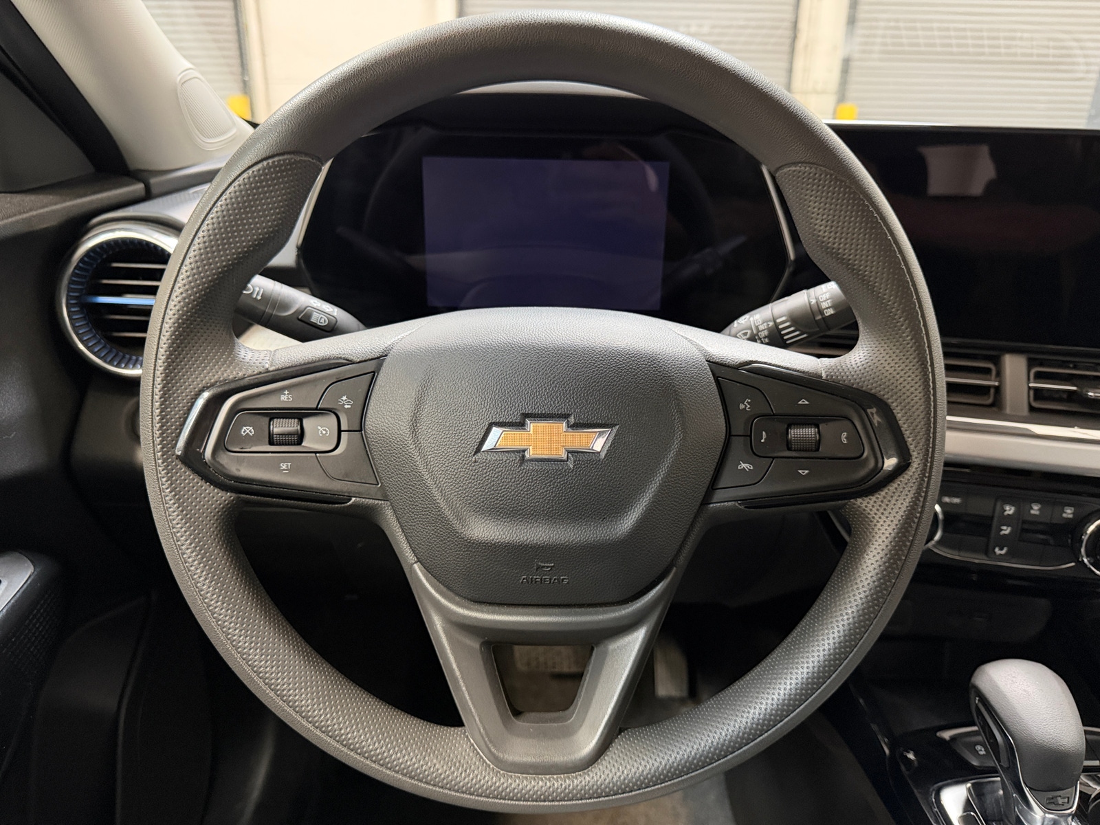 Thumbnail: 2025 Chevrolet Trax - 4
