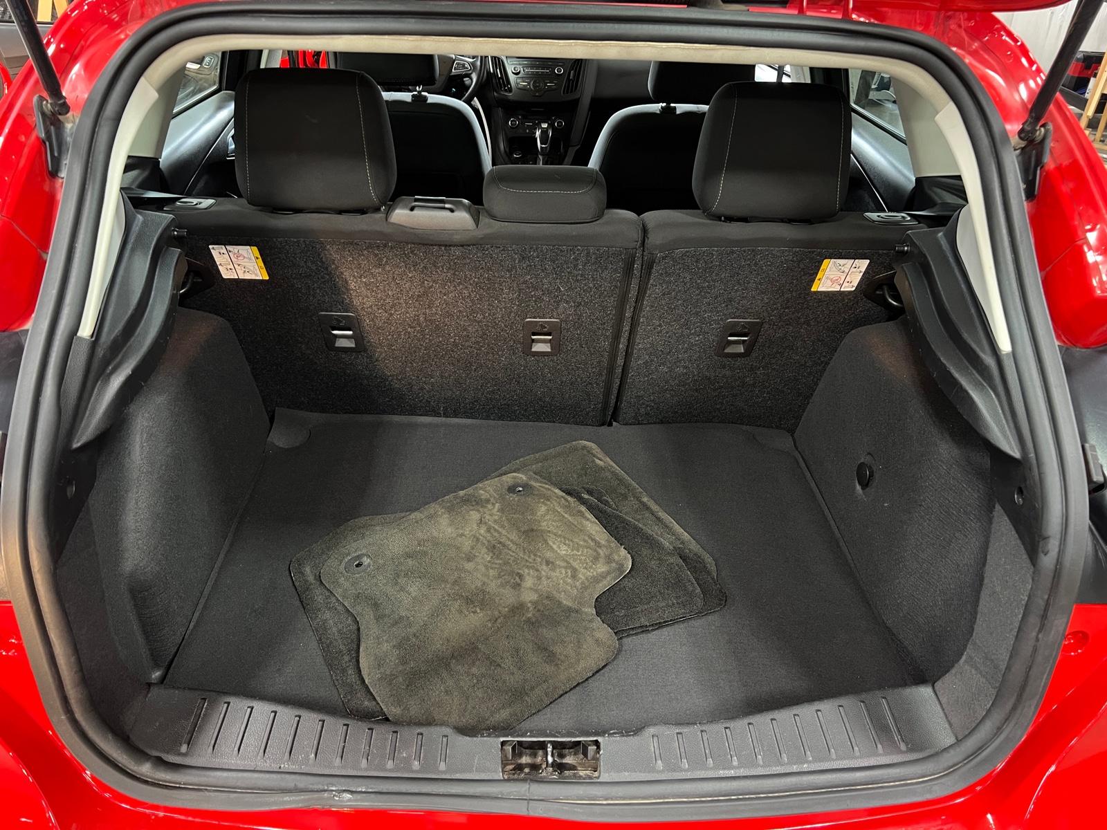 Thumbnail: 2016 Ford Focus - 7