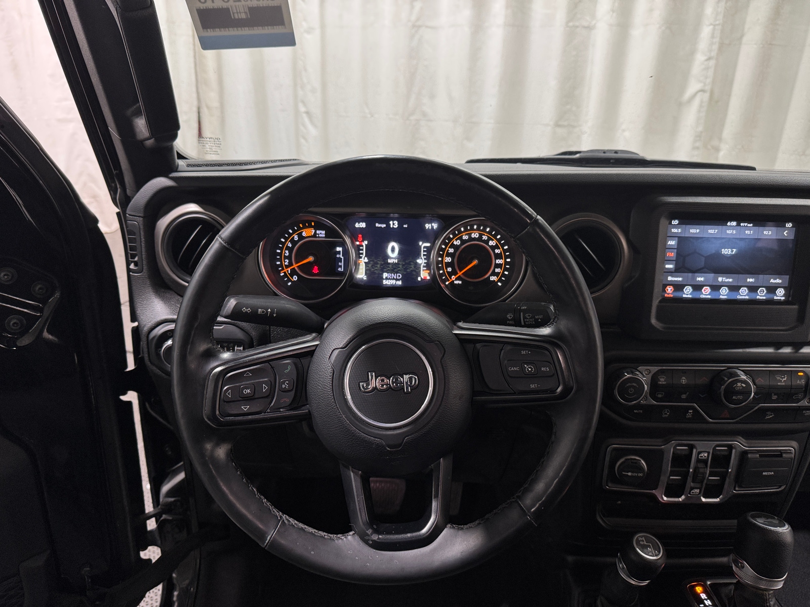 Thumbnail: 2020 Jeep Wrangler - 5