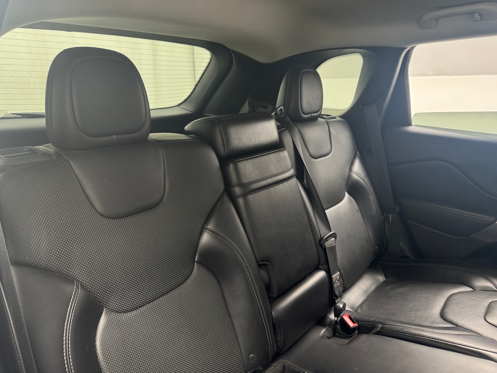 Thumbnail: 2019 Jeep Cherokee - 5