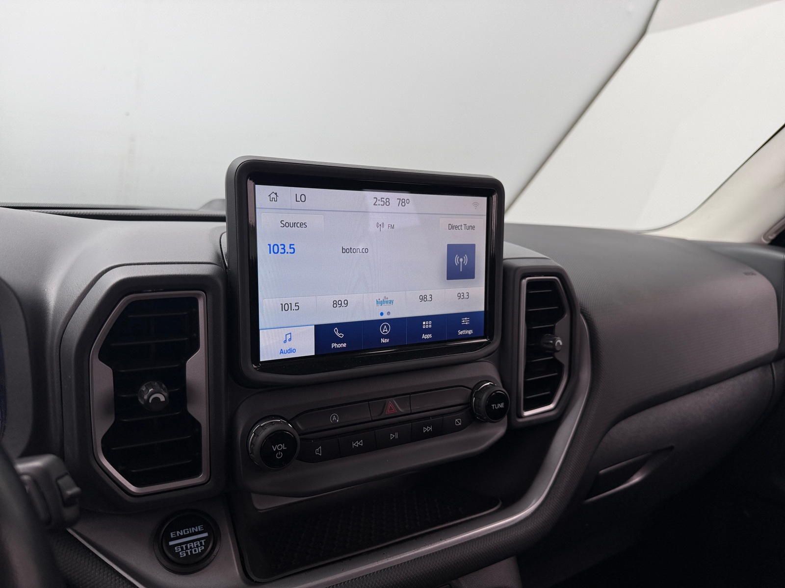 Thumbnail: 2022 Ford Bronco Sport - 4