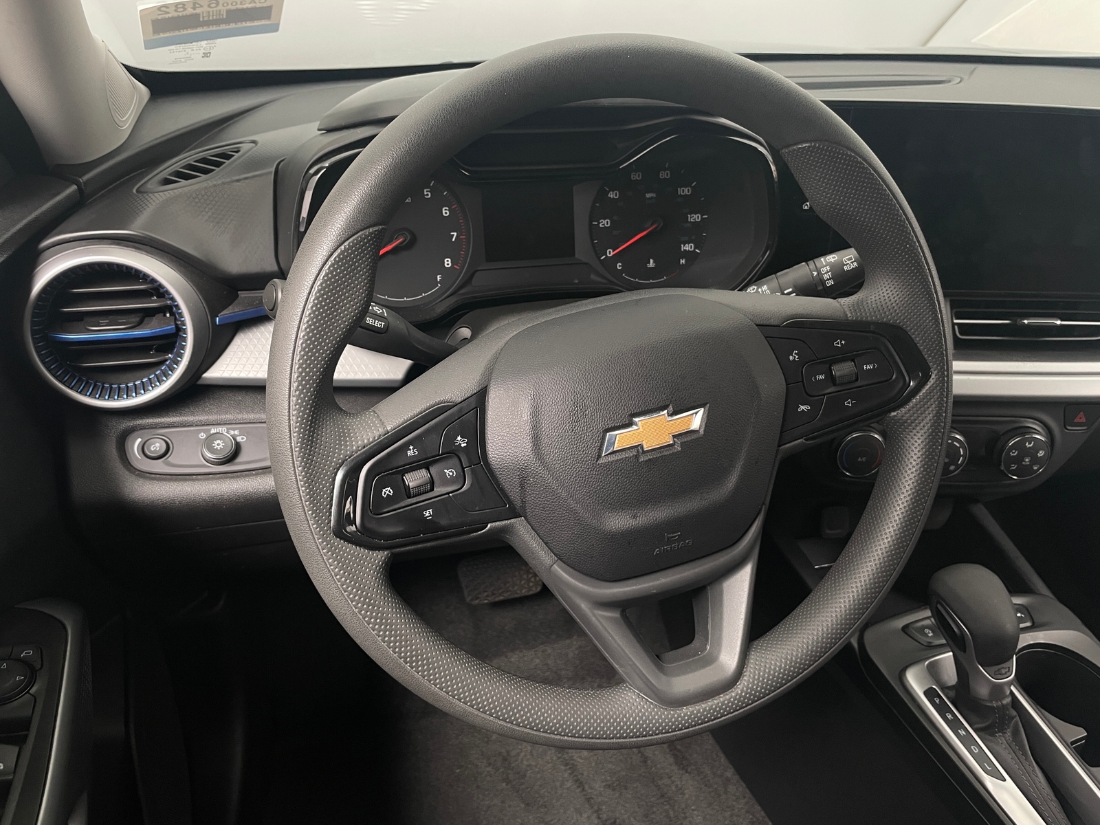 Thumbnail: 2026 Chevrolet Trax - 5
