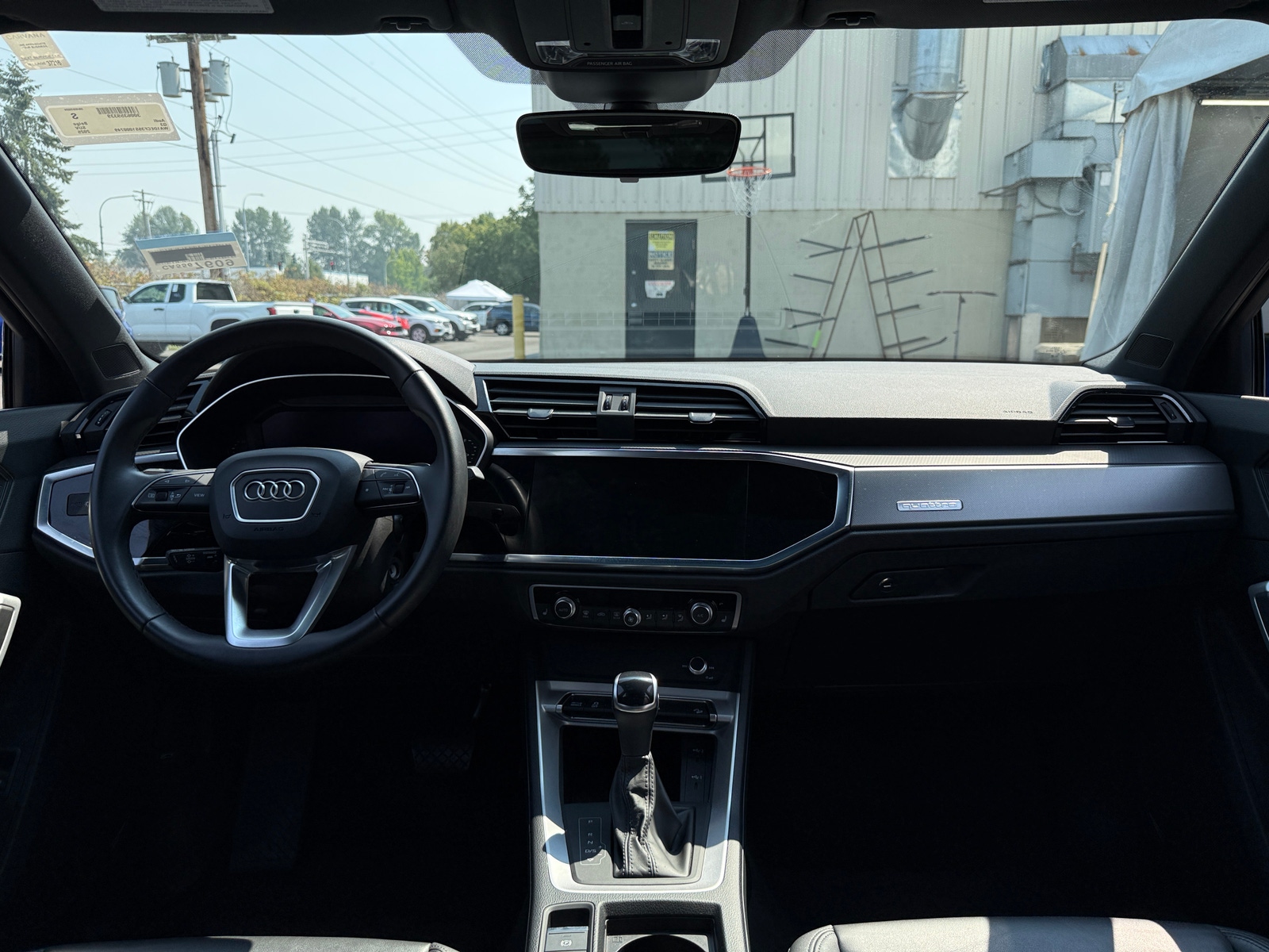 Thumbnail: 2025 Audi Q3 - 2