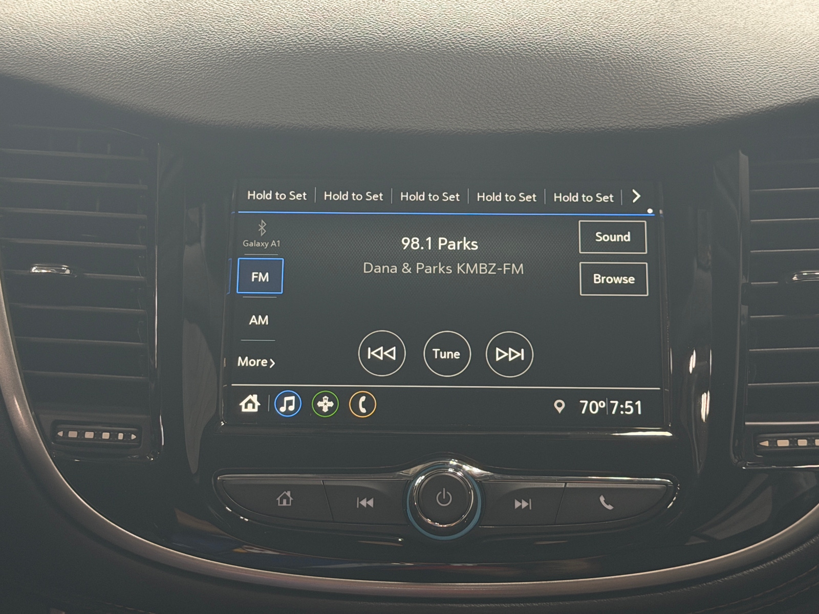 Thumbnail: 2019 Chevrolet Trax - 4
