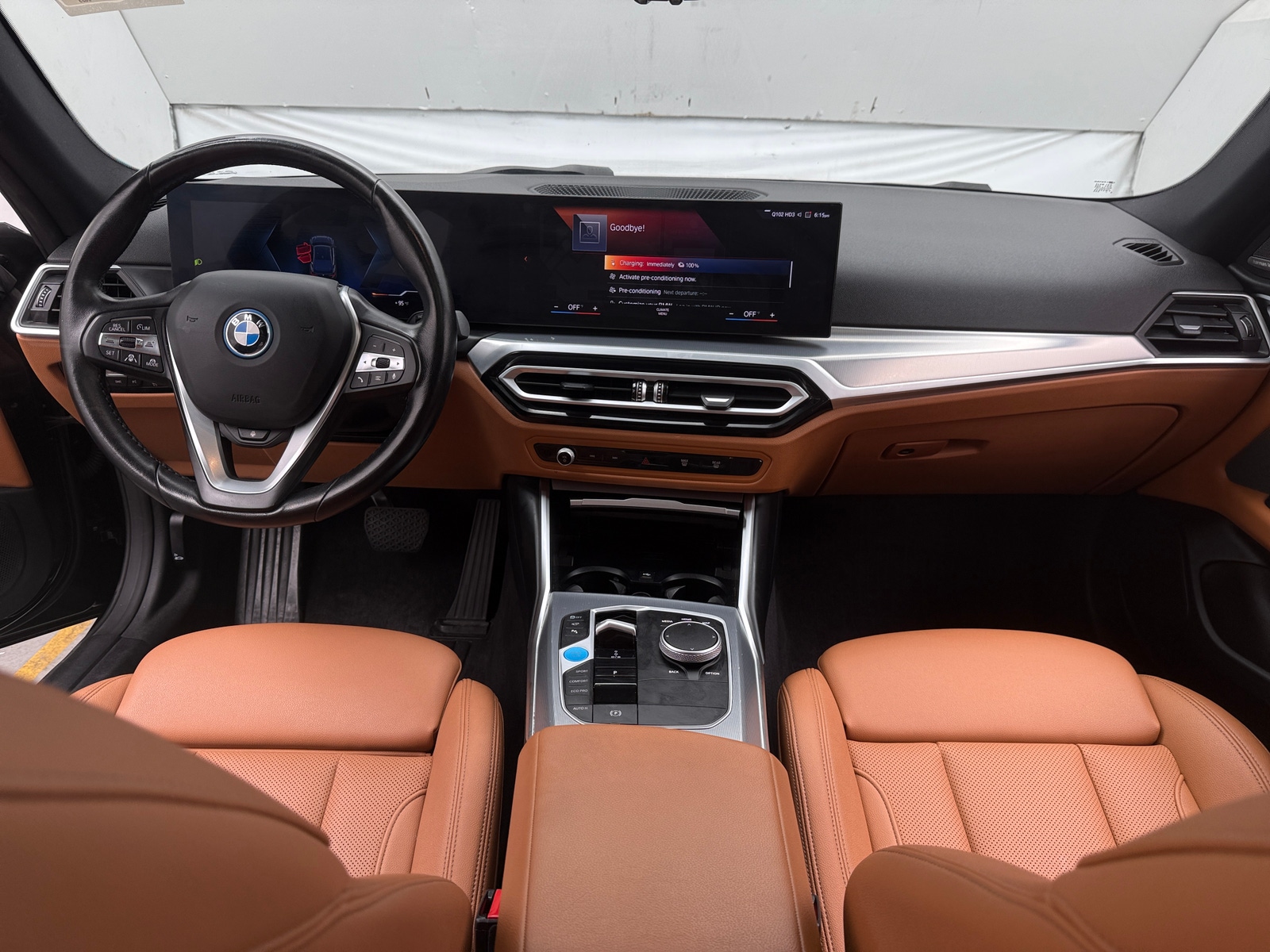 Thumbnail: 2023 BMW i4 - 2