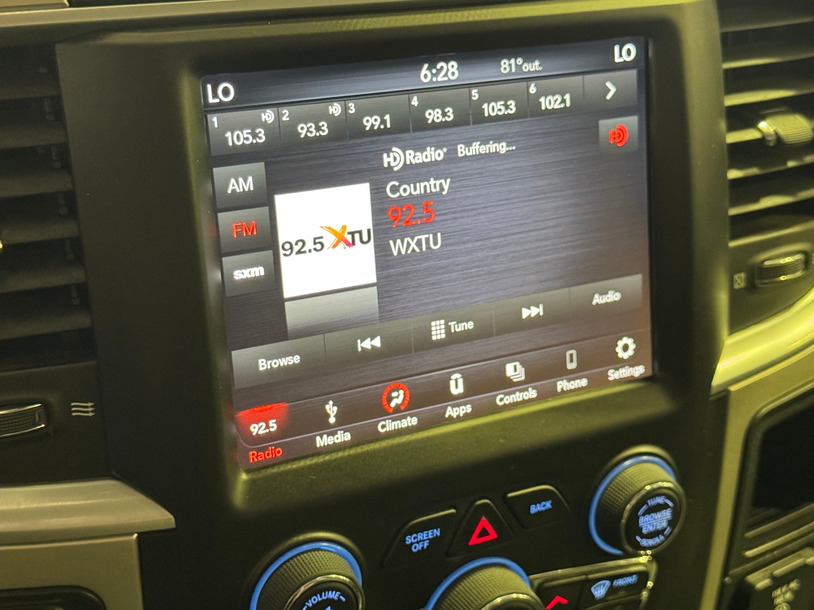 Thumbnail: 2019 RAM 1500 Classic - 4