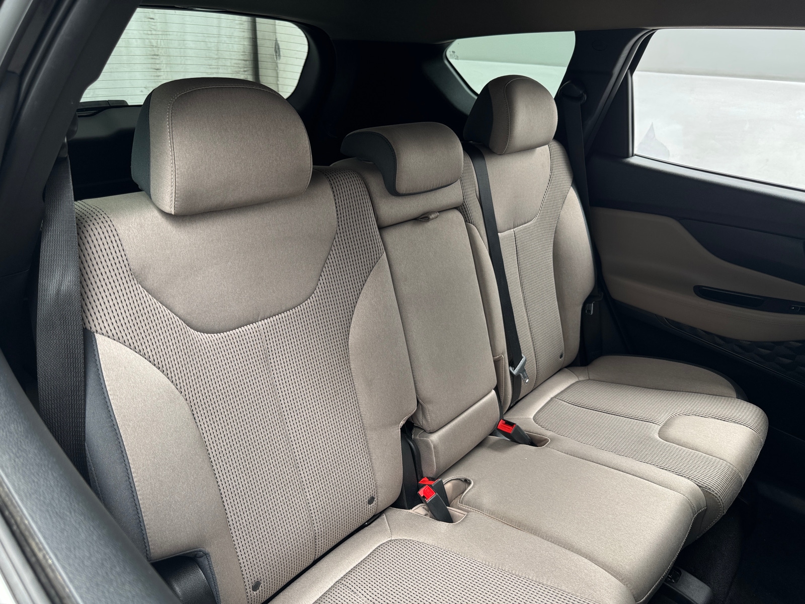 Thumbnail: 2020 Hyundai Santa Fe - 6