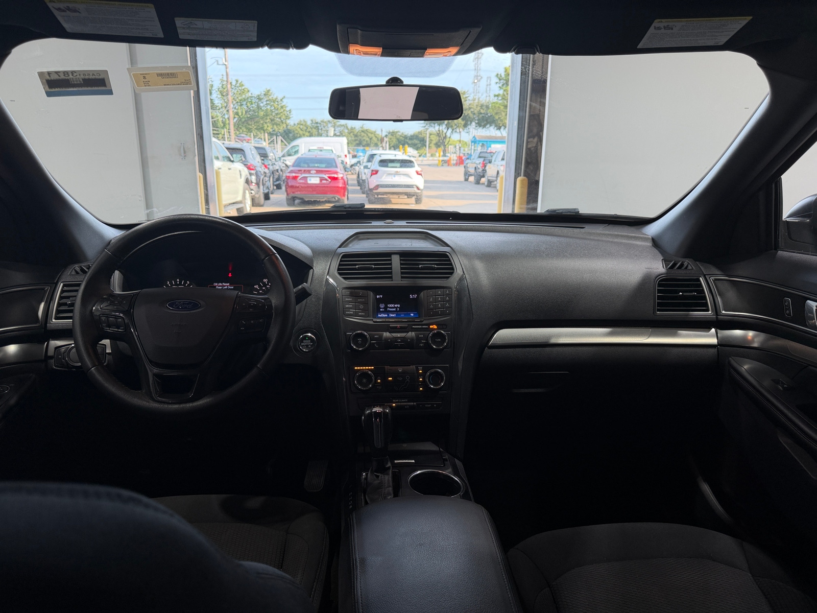 Thumbnail: 2018 Ford Explorer - 3