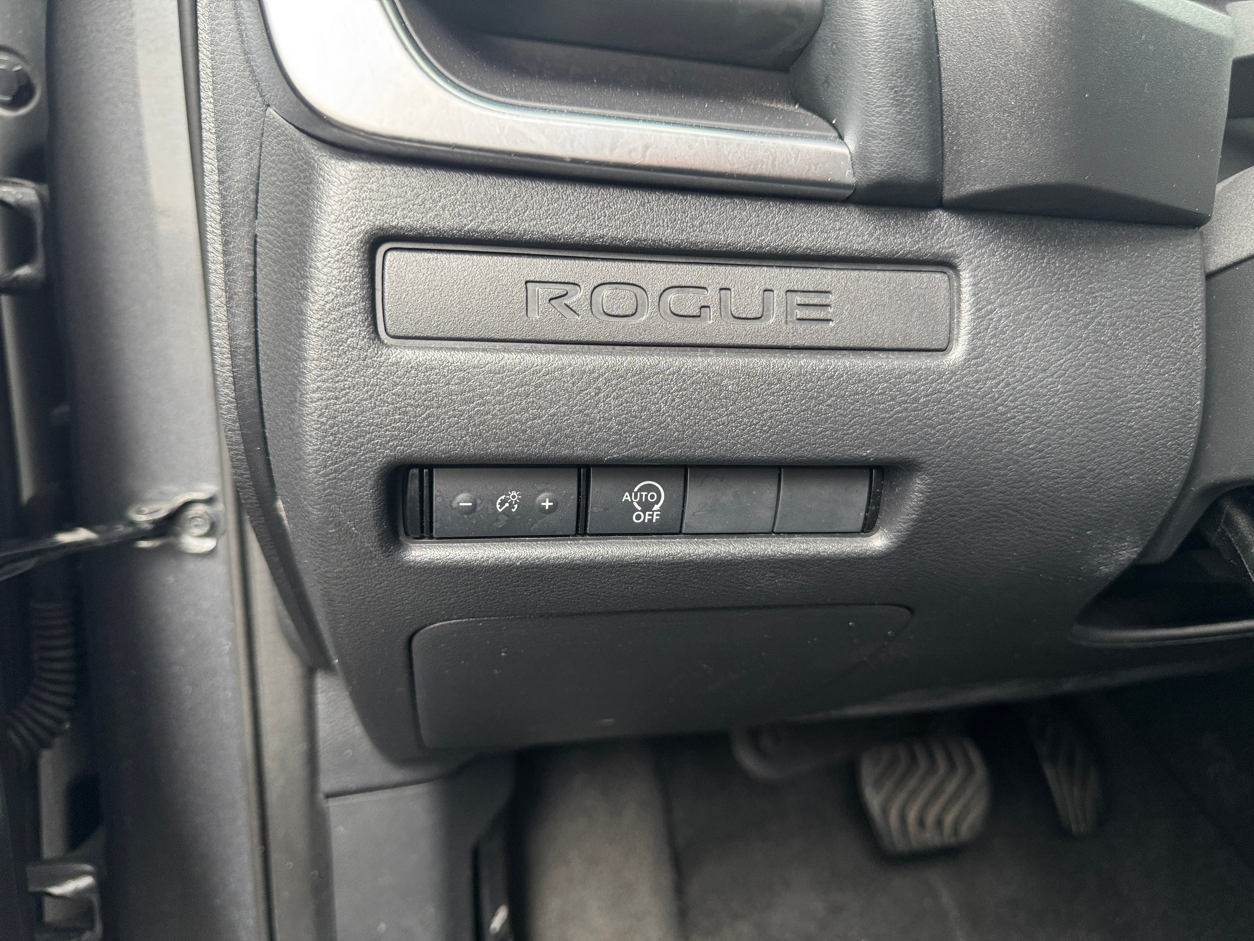 2024 Nissan Rogue S - Photo 10