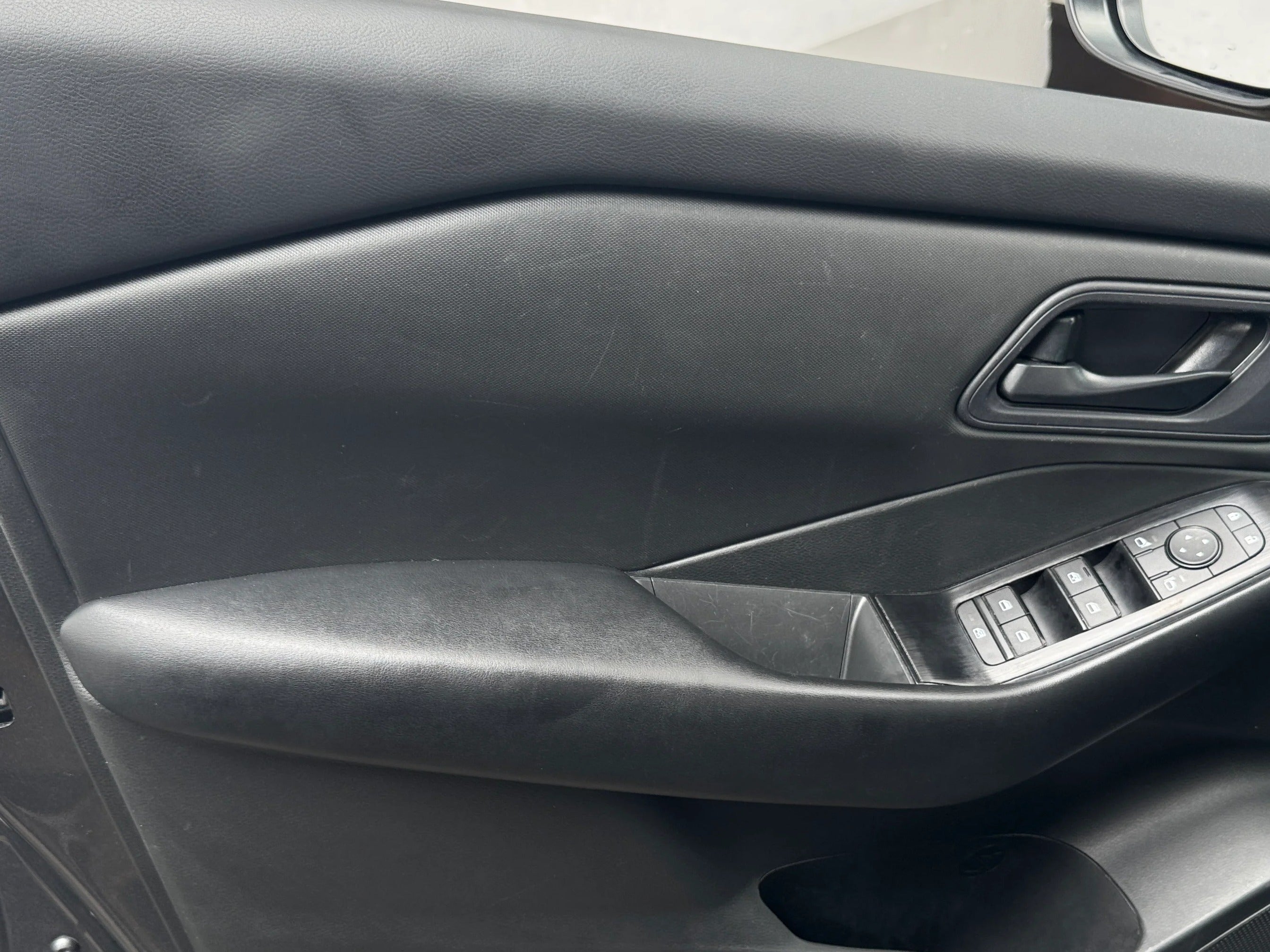 2024 Nissan Rogue S - Photo 26