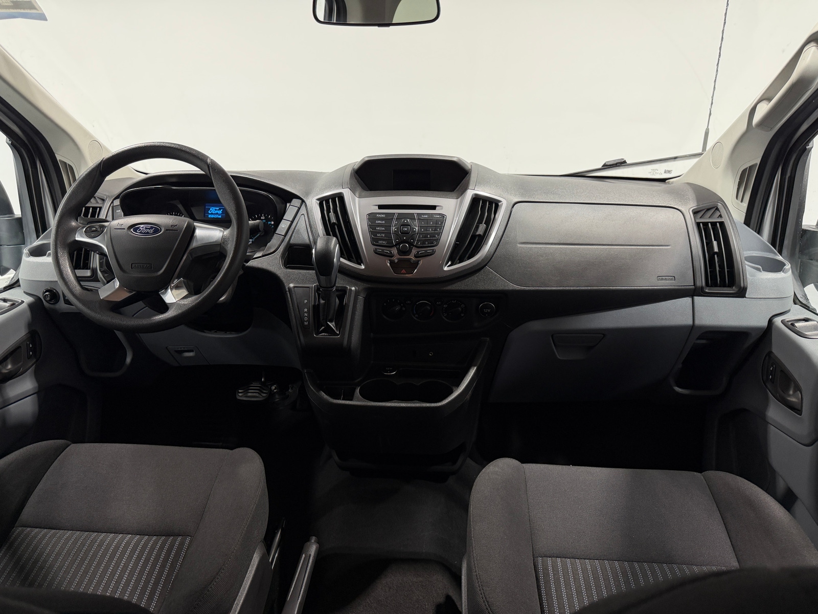 Thumbnail: 2015 Ford Transit Series - 3