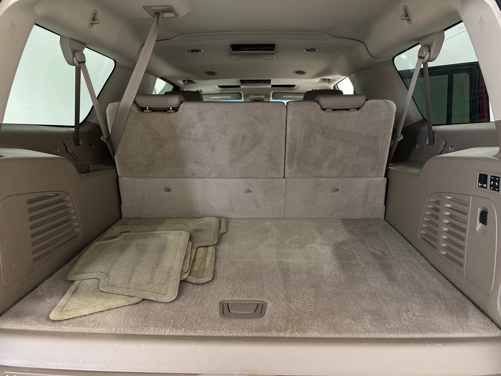 Thumbnail: 2015 Chevrolet Suburban - 6