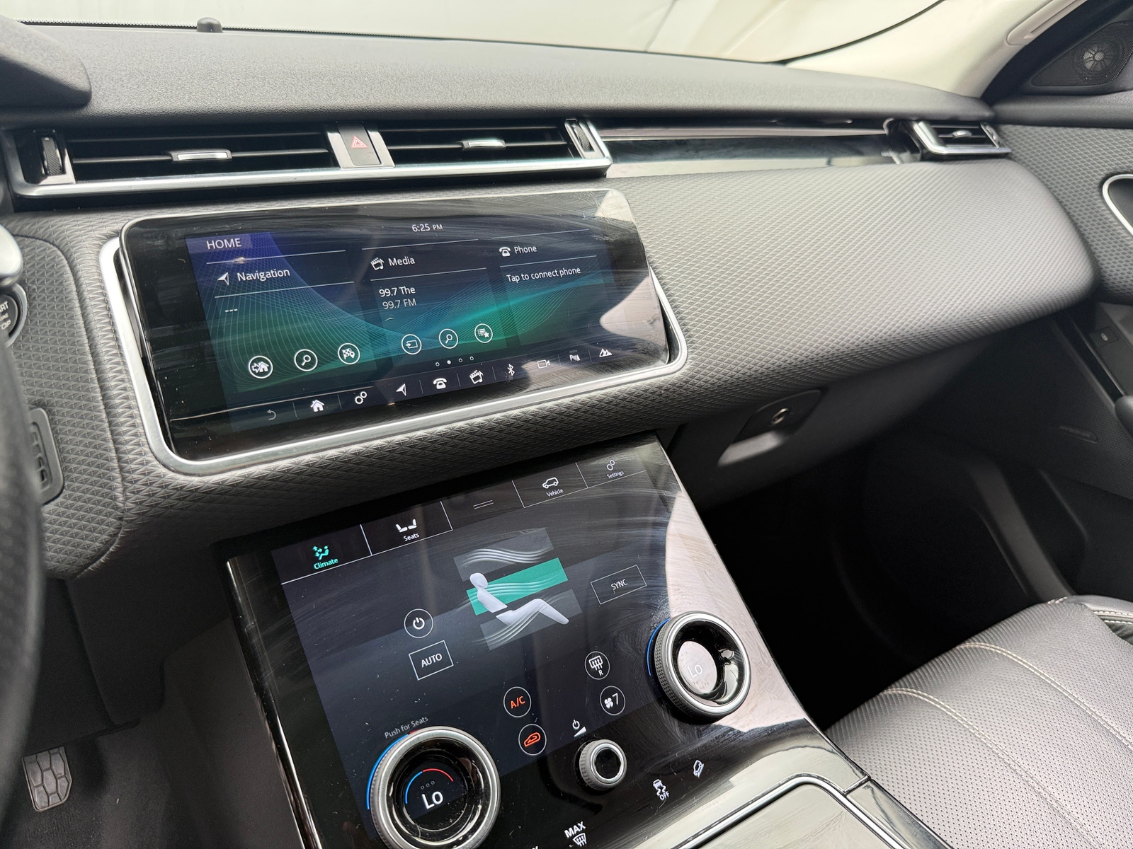 Thumbnail: 2019 Land Rover Range Rover Velar - 3