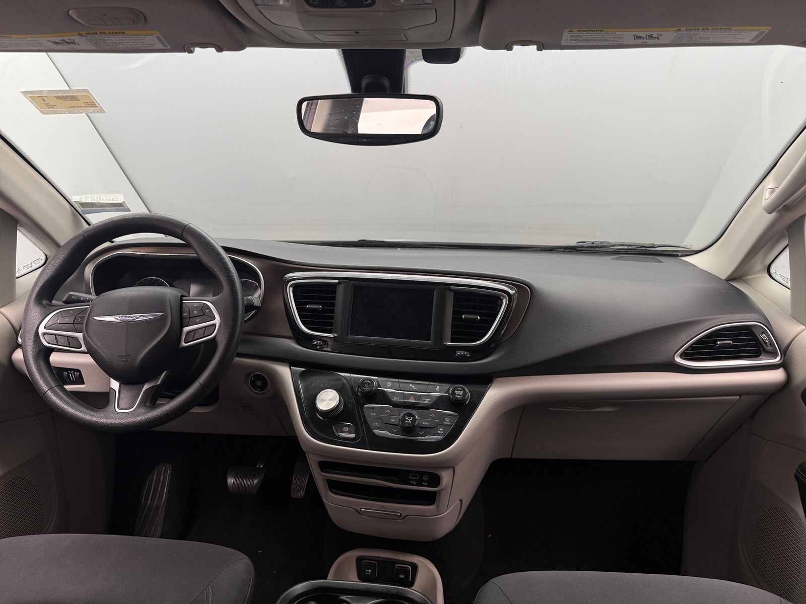 Thumbnail: 2019 Chrysler Pacifica - 3