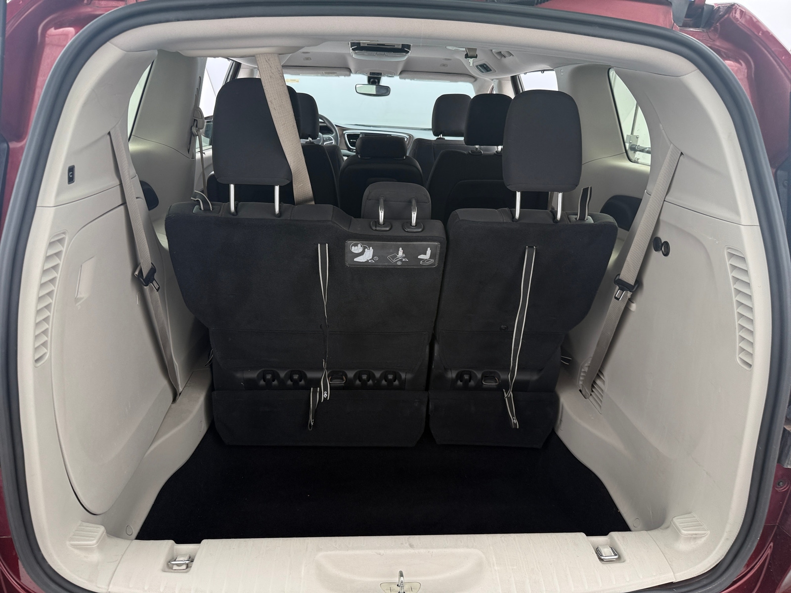 Thumbnail: 2019 Chrysler Pacifica - 7