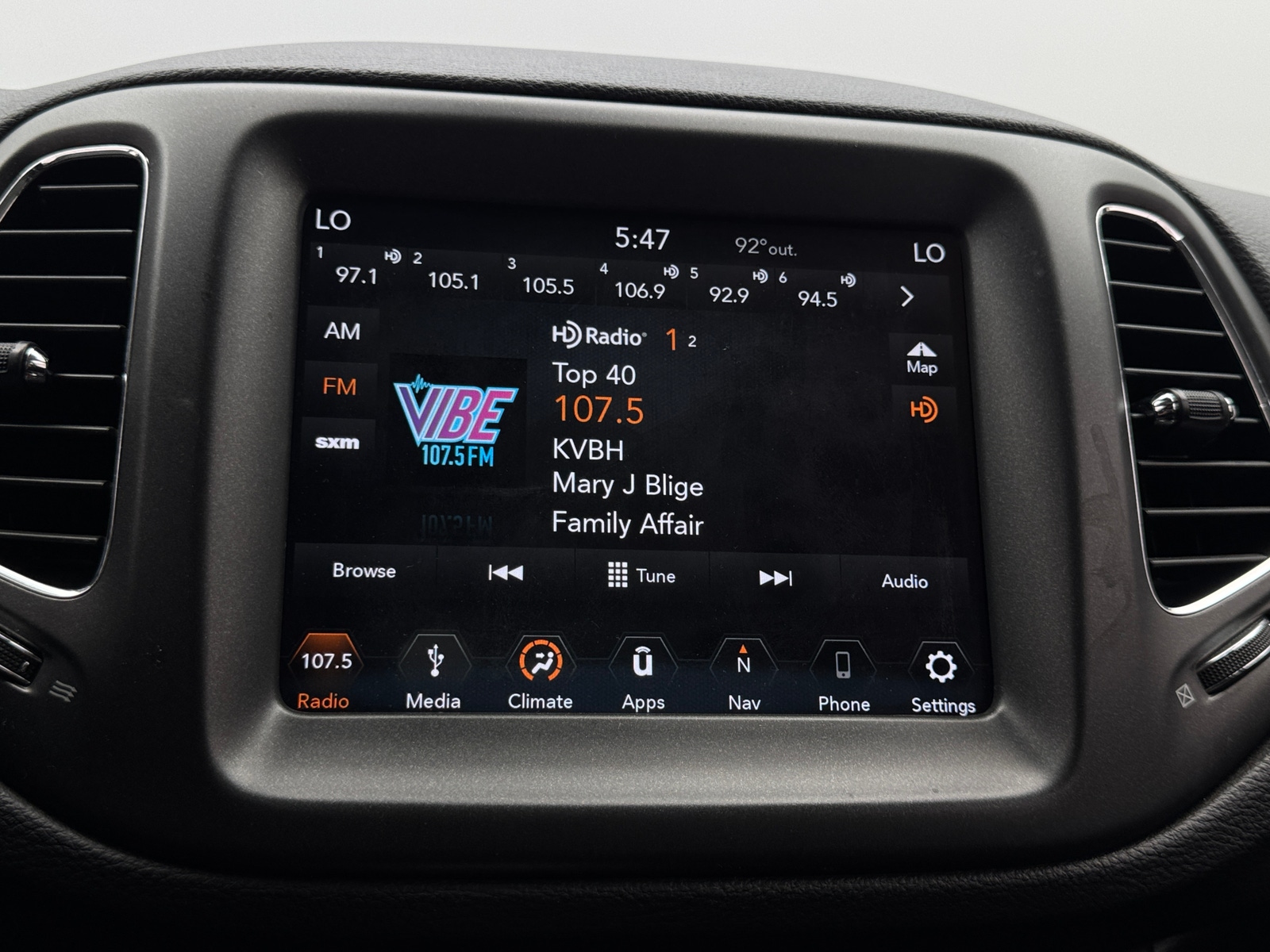 Thumbnail: 2020 Jeep Compass - 4