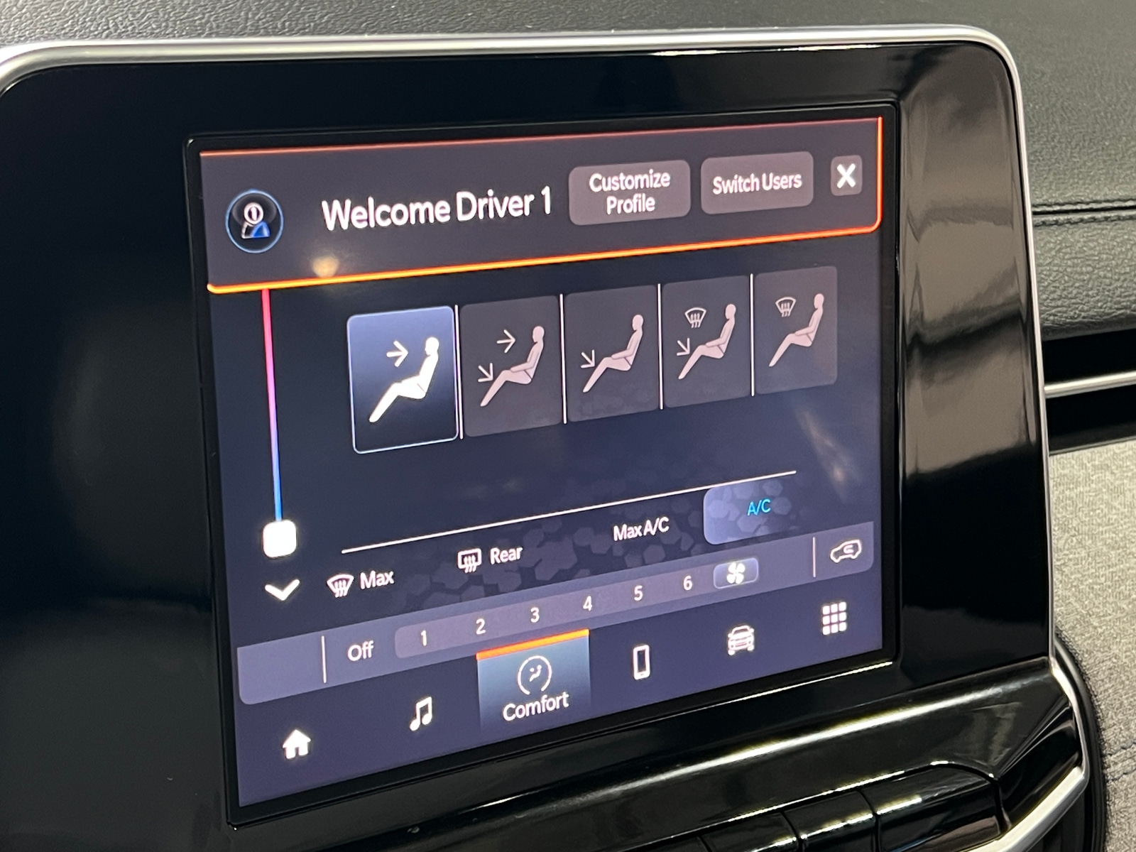 Thumbnail: 2022 Jeep Compass - 4