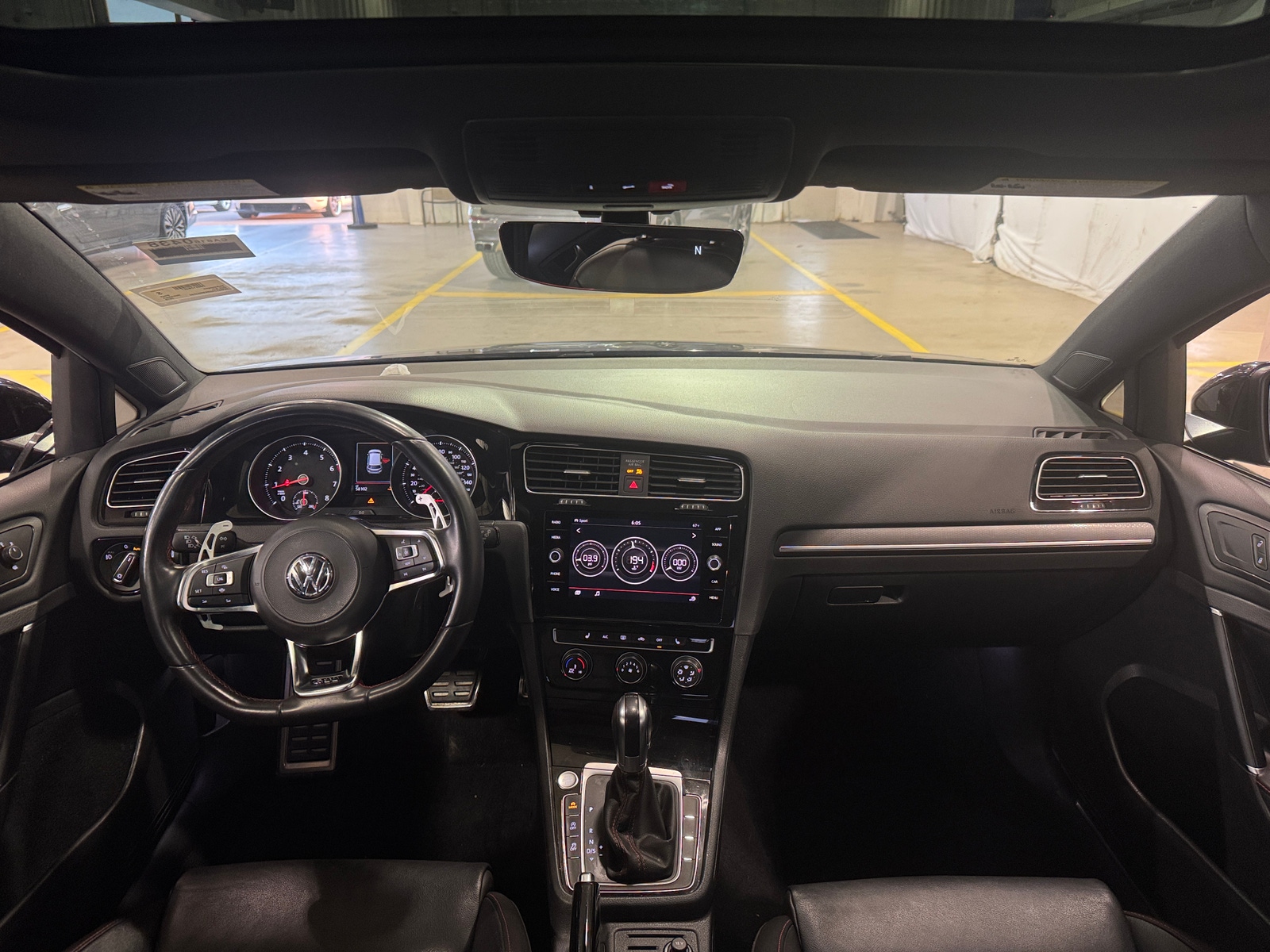 Thumbnail: 2019 Volkswagen Golf - 2