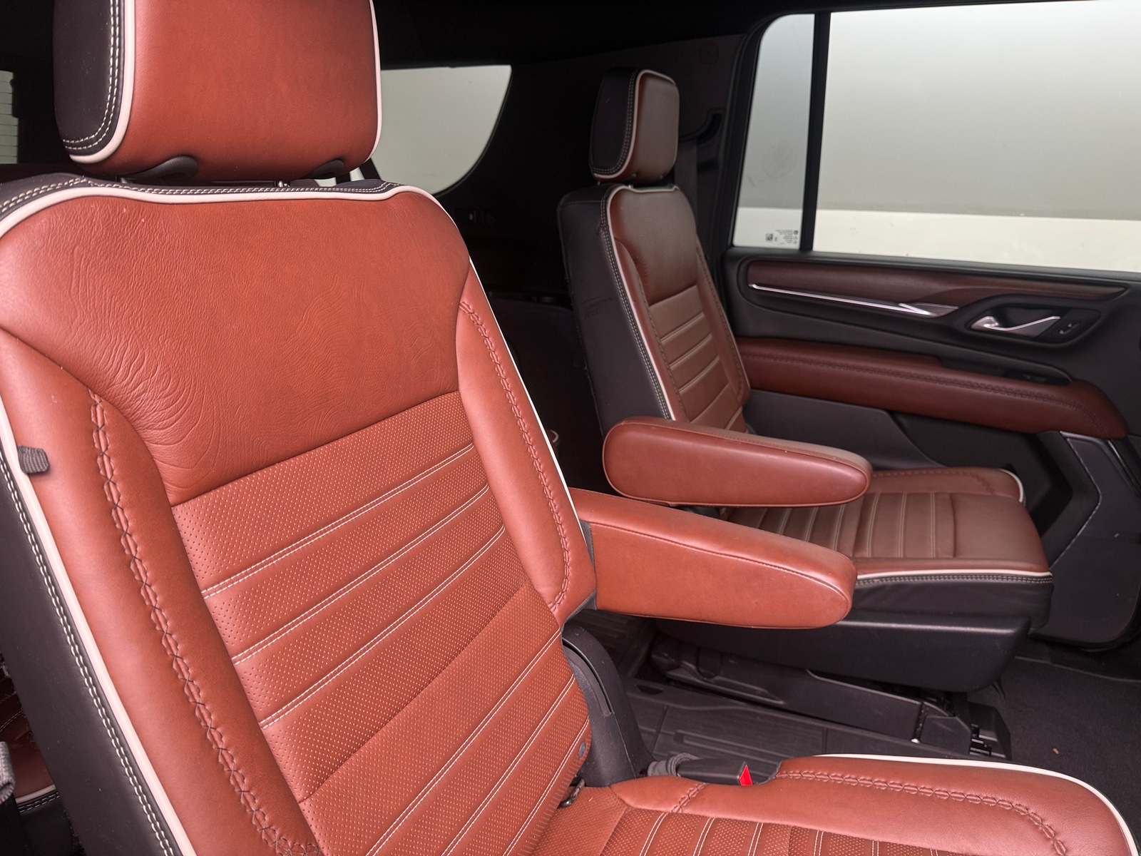 Thumbnail: 2023 GMC Yukon XL - 5