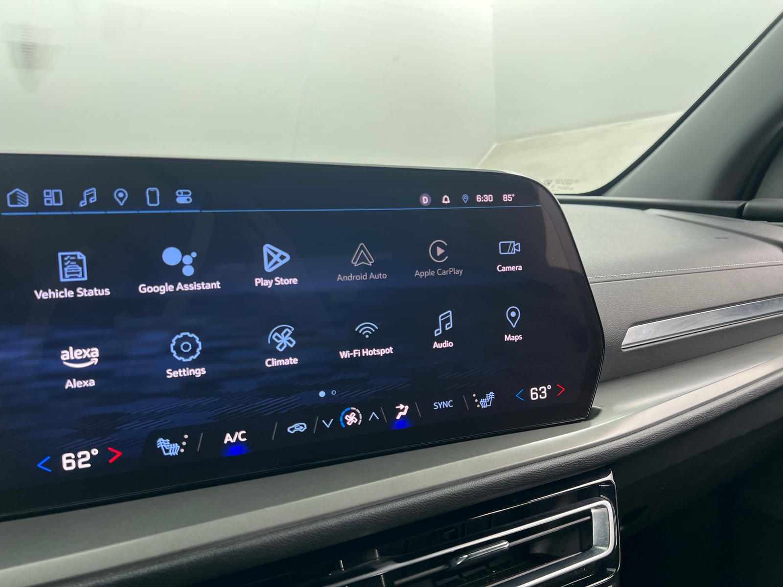 Thumbnail: 2024 Chevrolet Traverse - 4