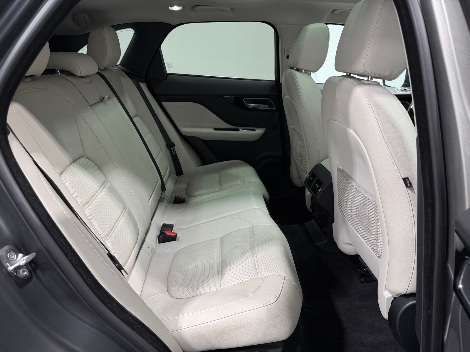 Thumbnail: 2018 Jaguar F-Pace - 5