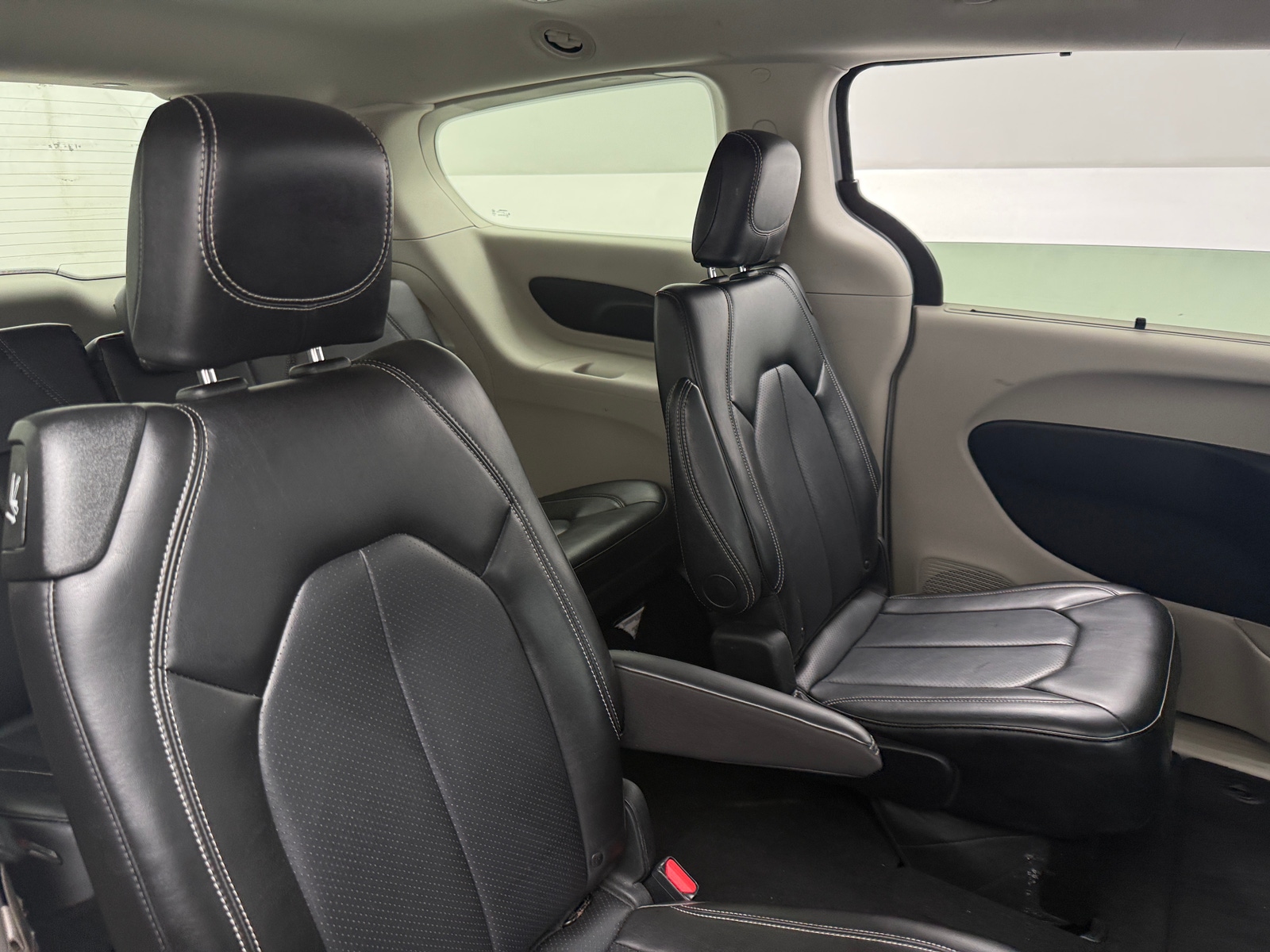 Thumbnail: 2024 Chrysler Pacifica - 5