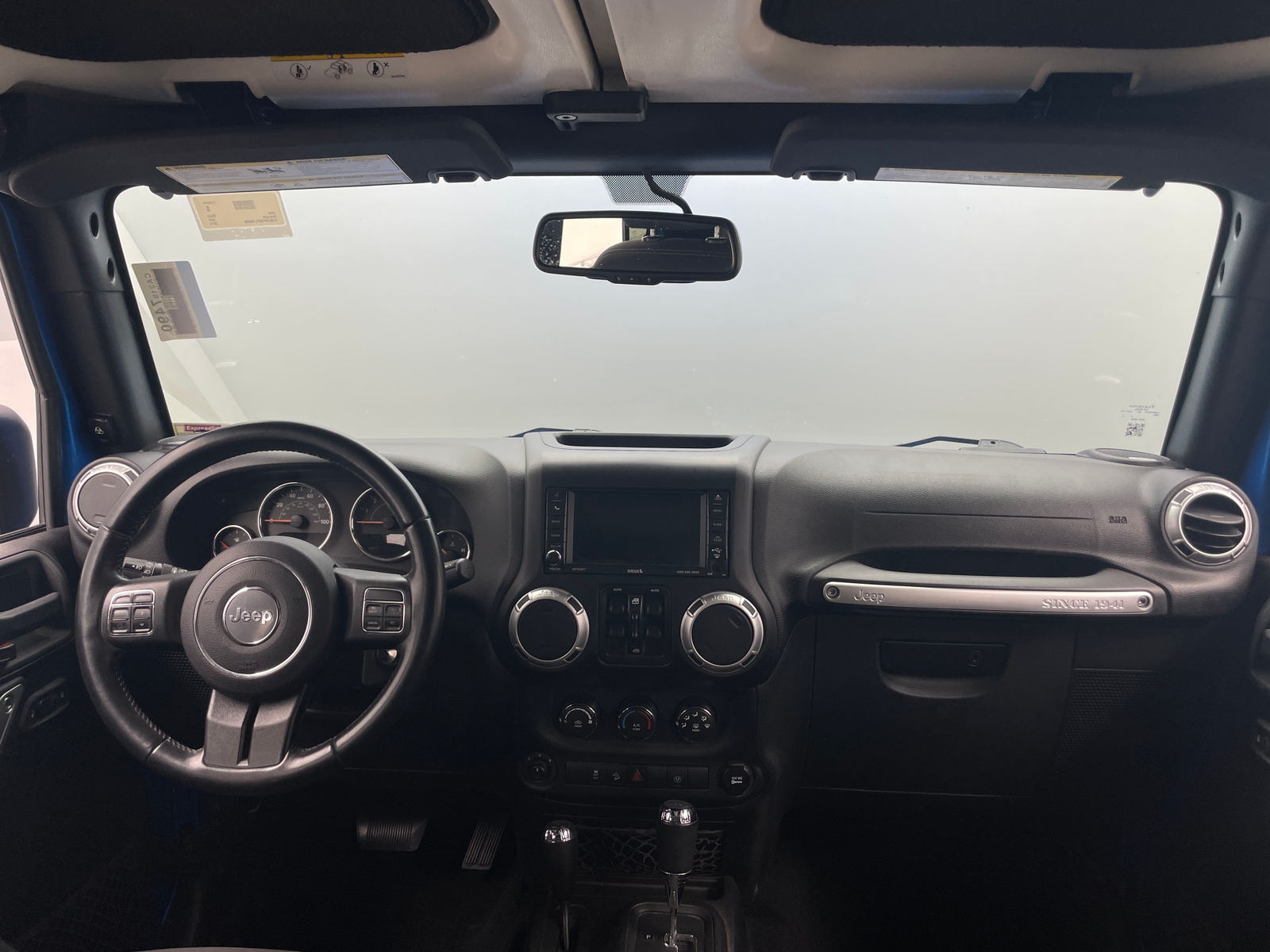 Thumbnail: 2015 Jeep Wrangler - 3