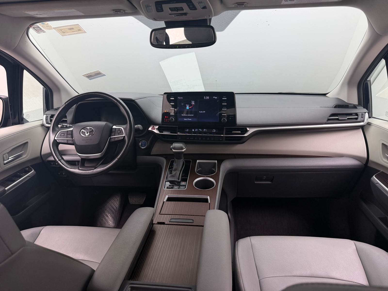 Thumbnail: 2024 Toyota Sienna - 2