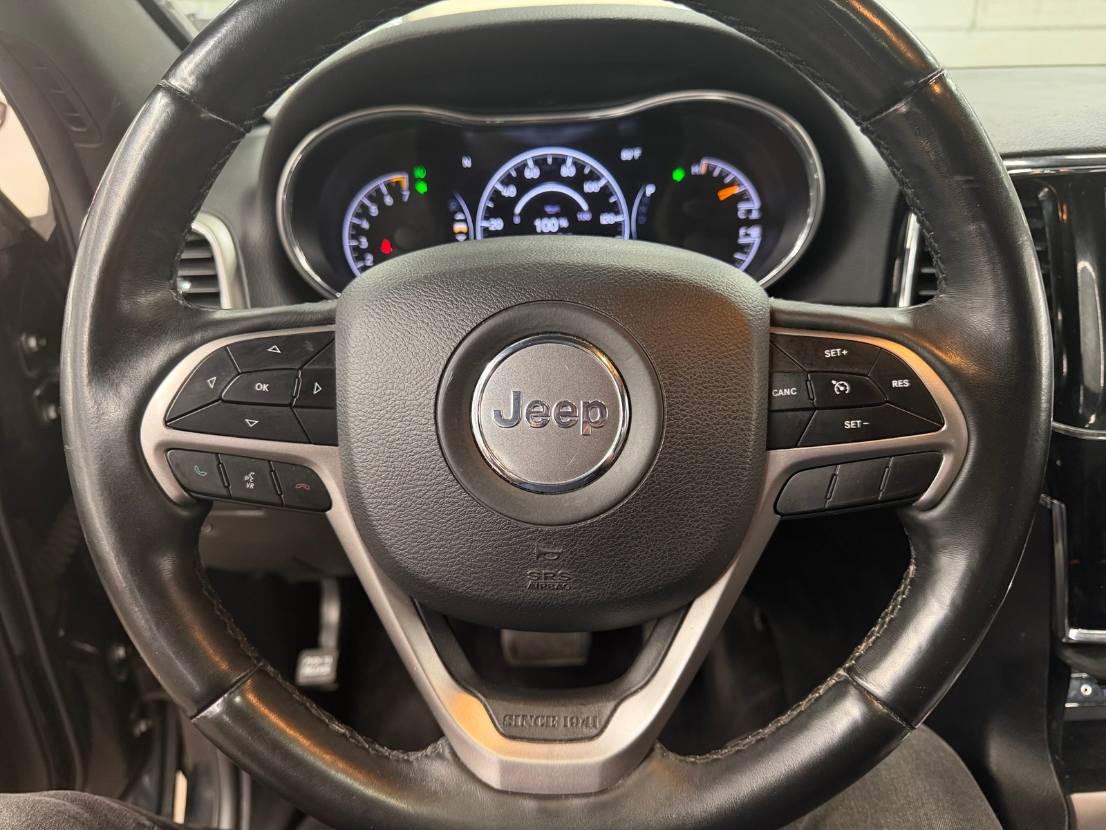 Thumbnail: 2019 Jeep Grand Cherokee - 4