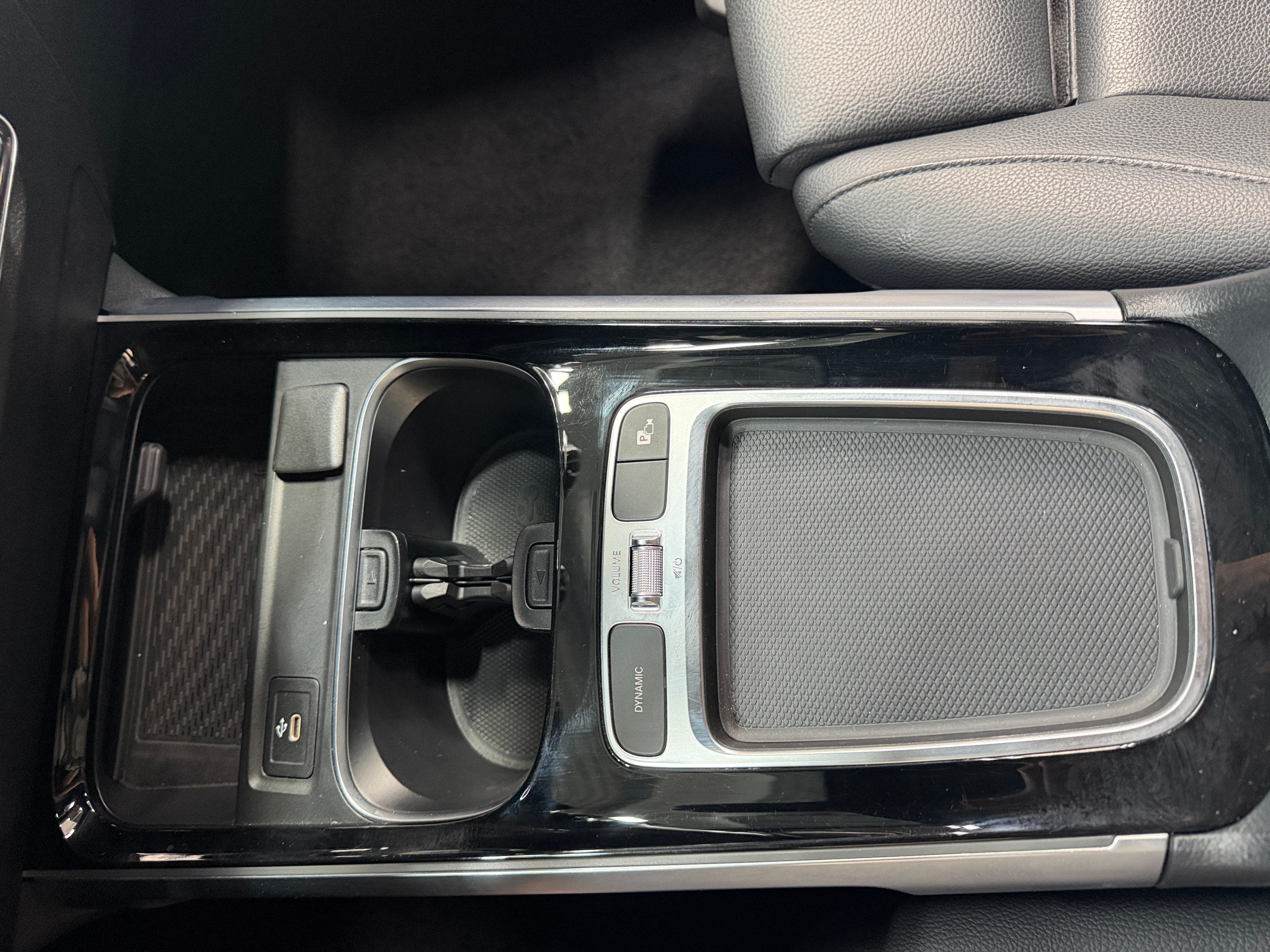 2025 Mercedes-Benz GLB Base - Photo 9