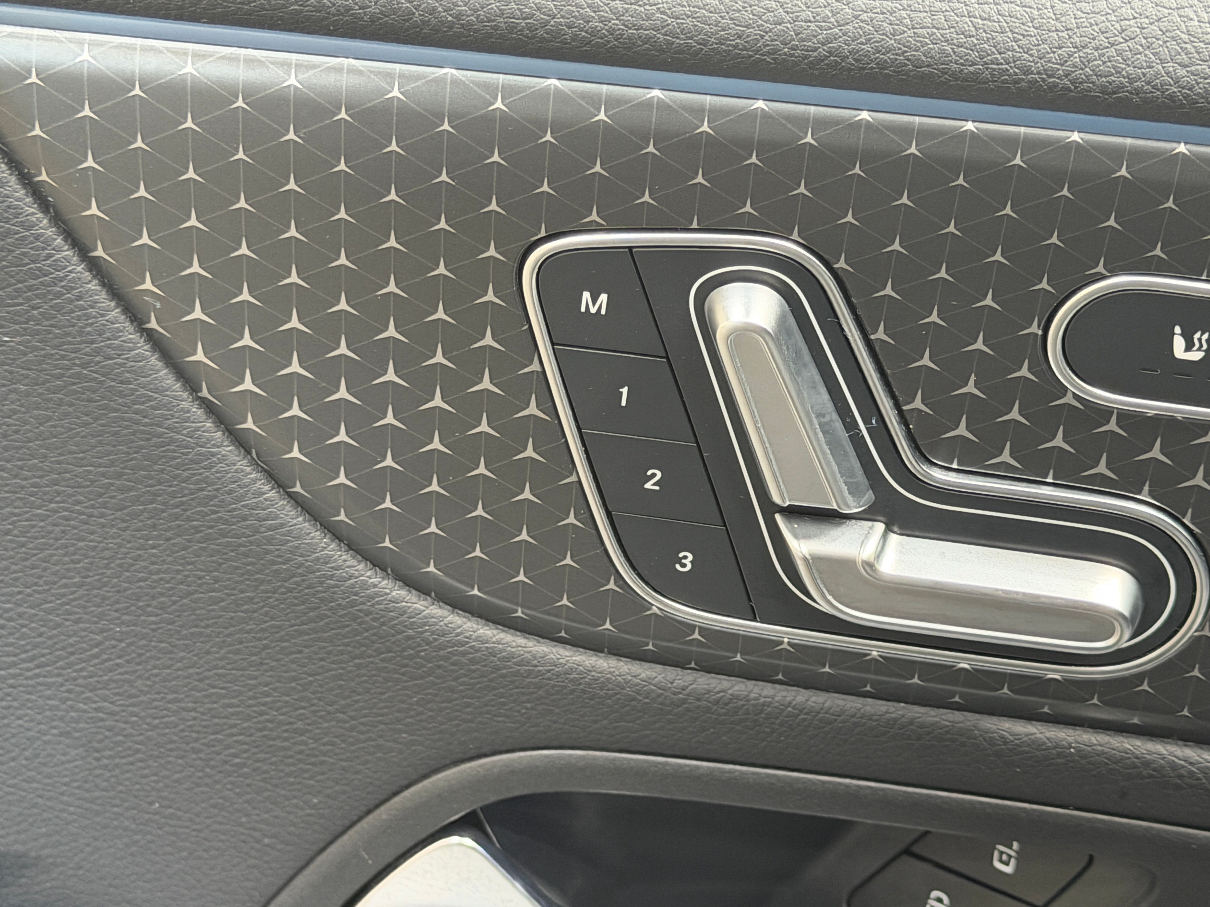 2025 Mercedes-Benz GLB Base - Photo 13