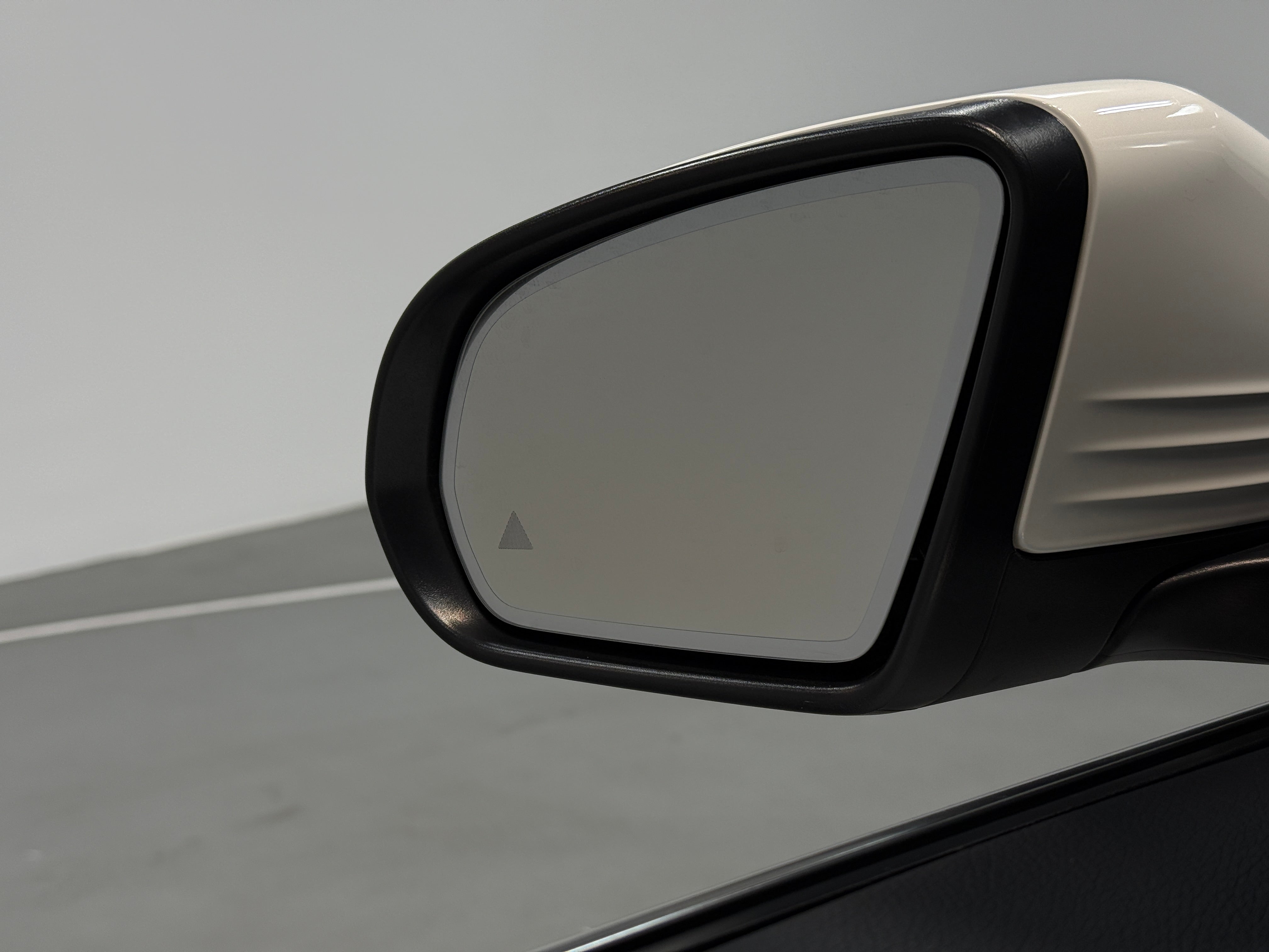 2025 Mercedes-Benz GLB Base - Photo 15
