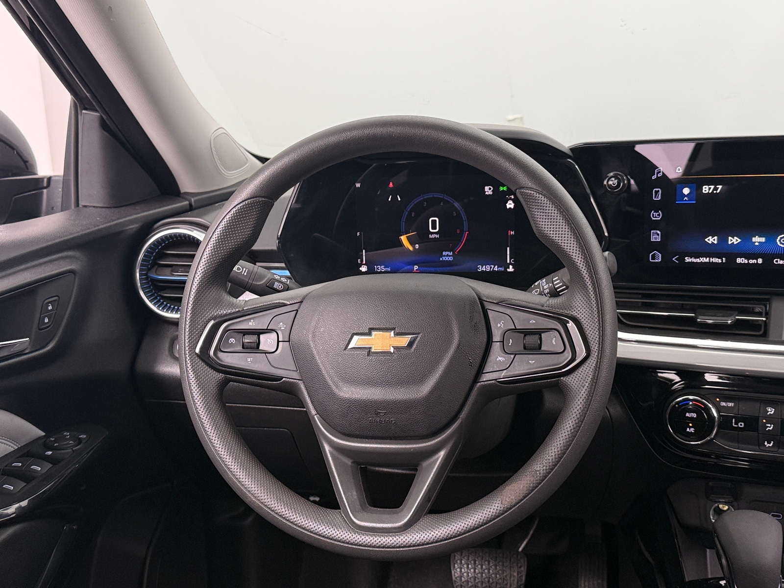 Thumbnail: 2025 Chevrolet Trax - 4