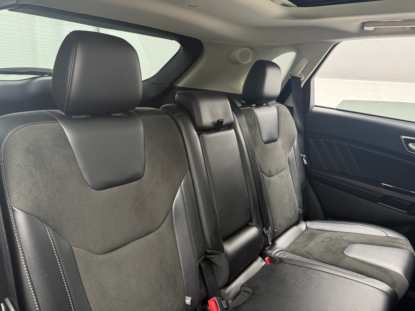 Thumbnail: 2016 Ford Edge - 5
