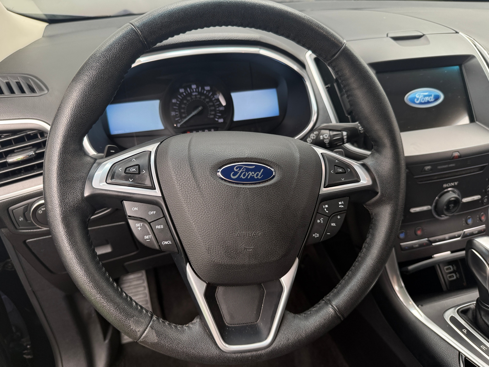 Thumbnail: 2016 Ford Edge - 4