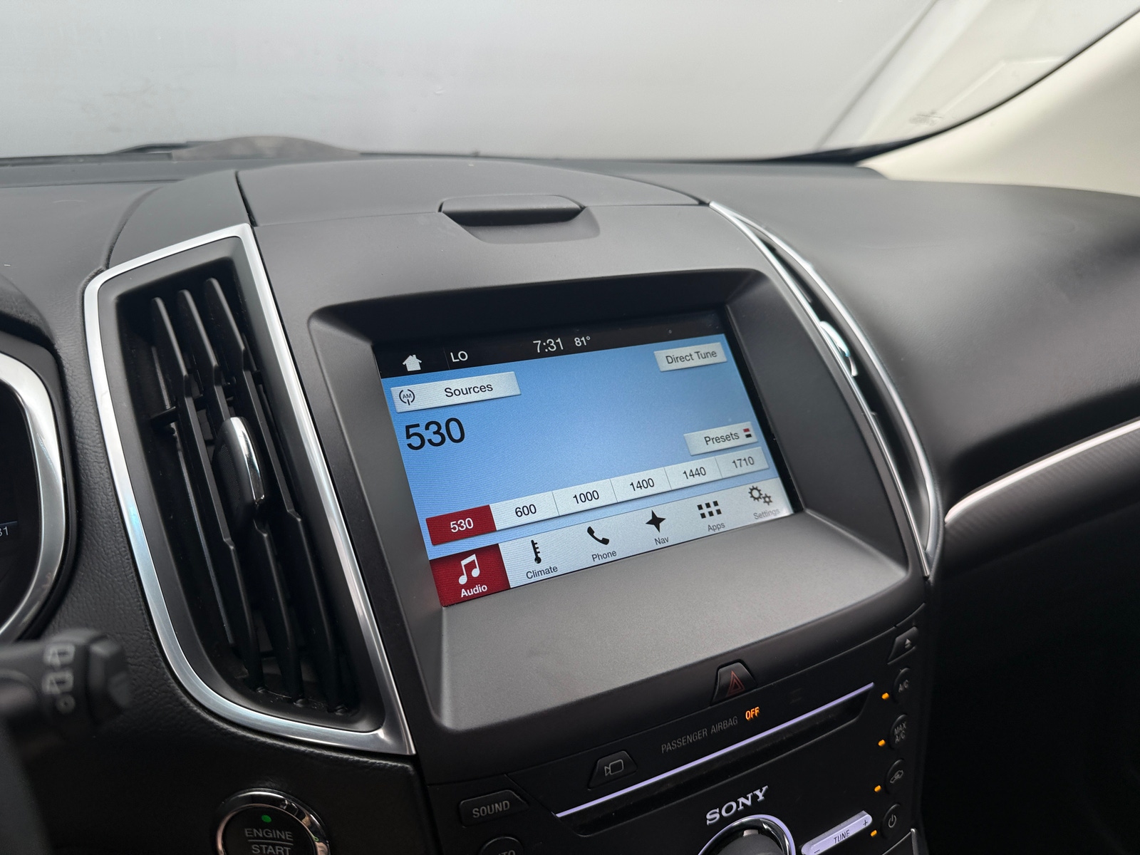 Thumbnail: 2016 Ford Edge - 3