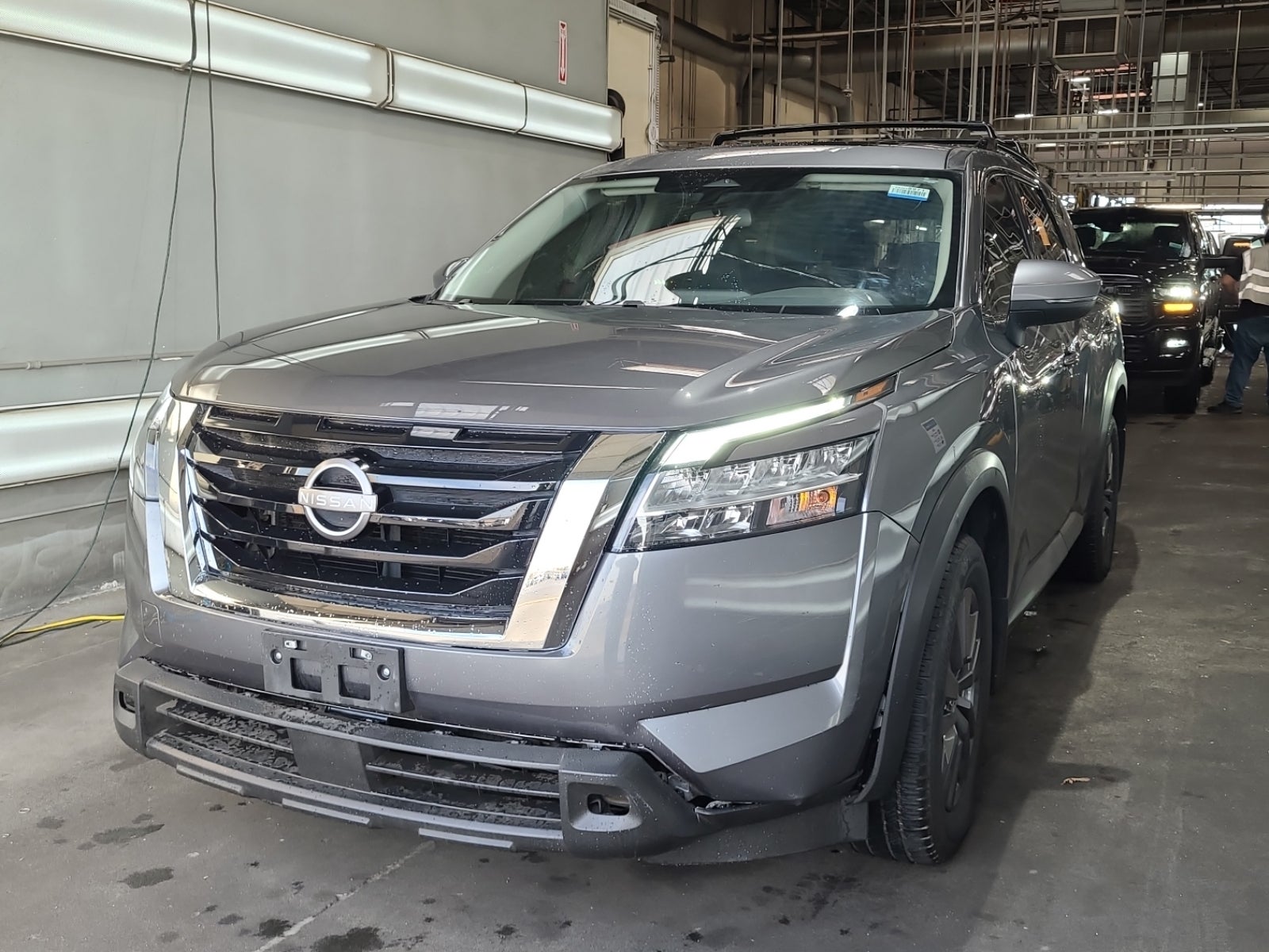 2022 Nissan Pathfinder SV
