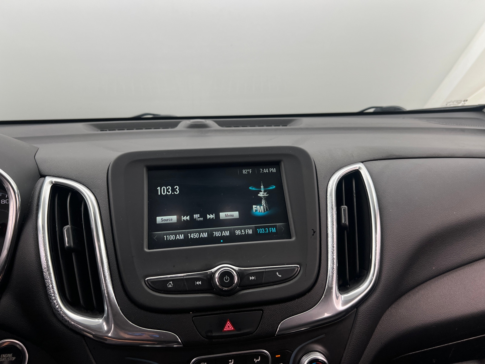 Thumbnail: 2018 Chevrolet Equinox - 4