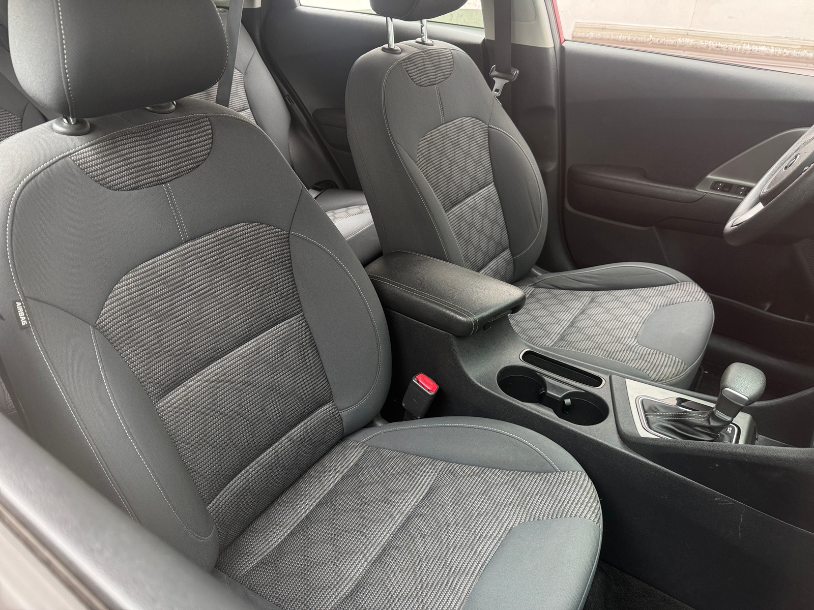 Thumbnail: 2017 Kia Niro - 2