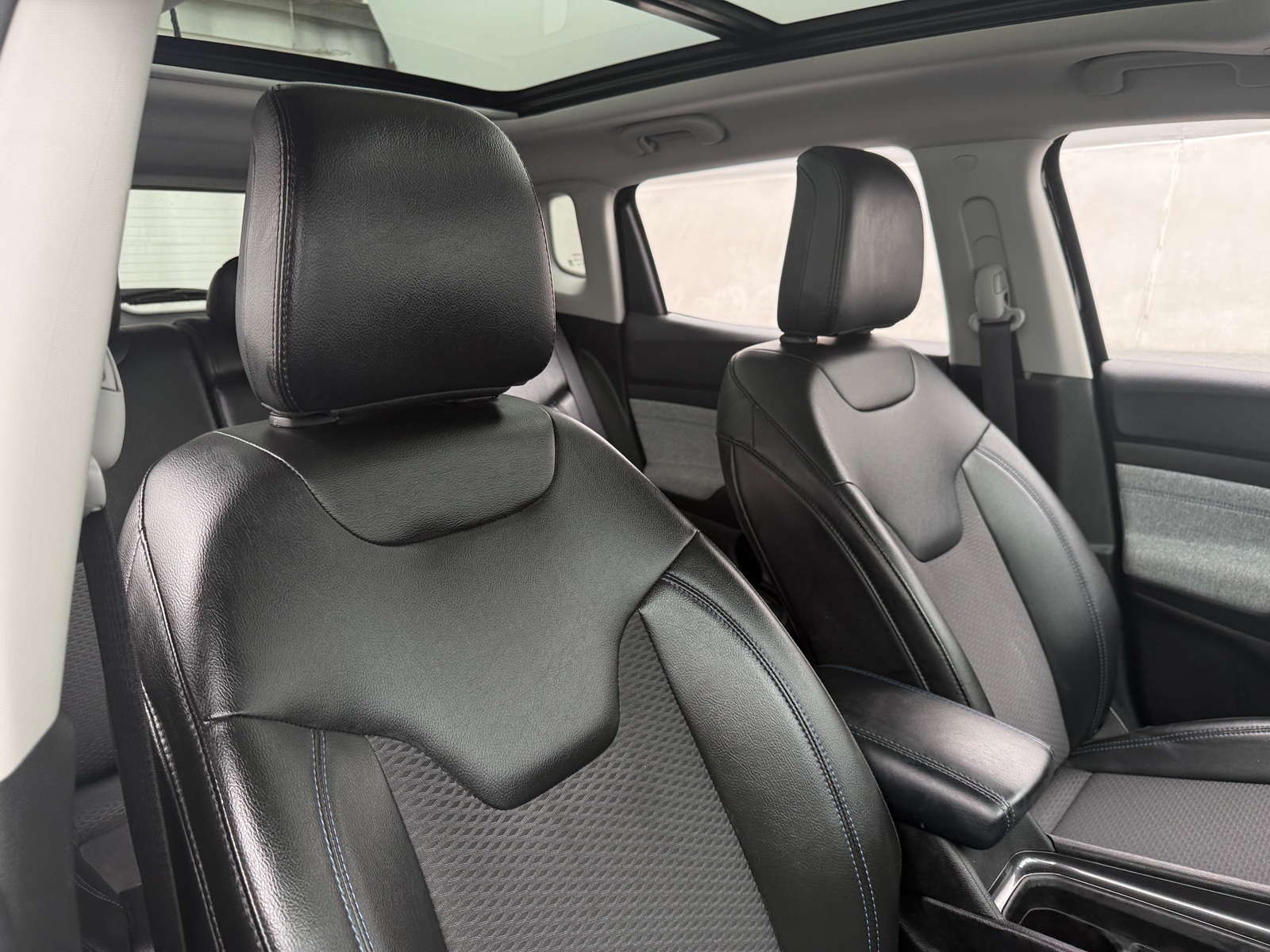 Thumbnail: 2022 Jeep Compass - 2