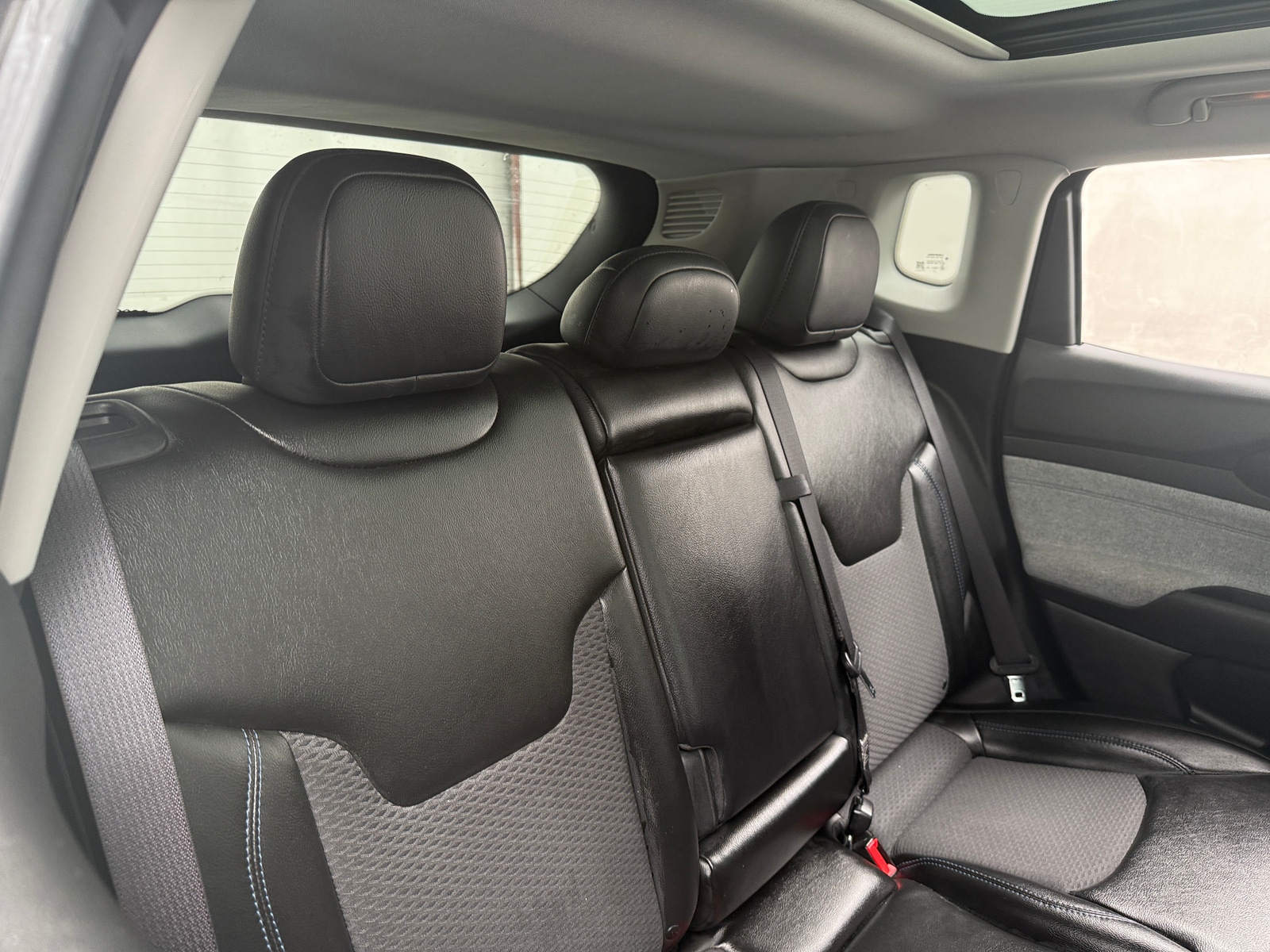 Thumbnail: 2022 Jeep Compass - 6