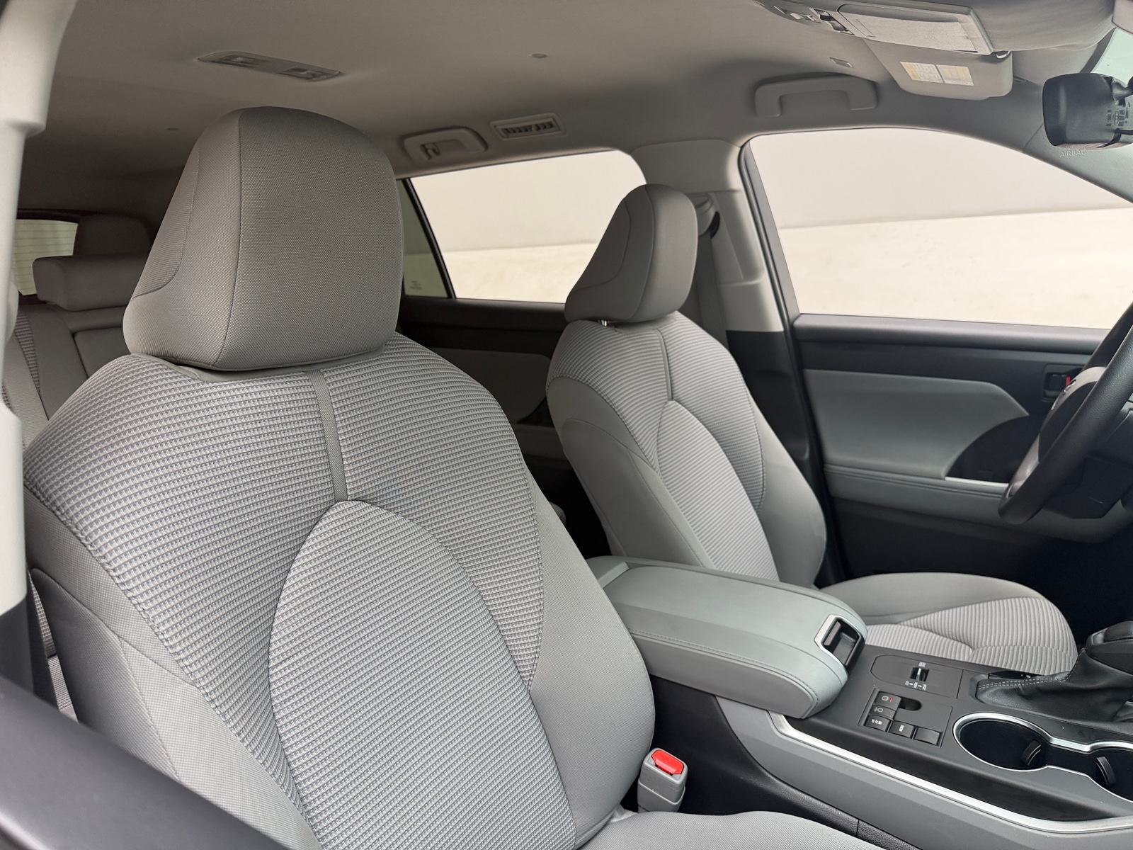 Thumbnail: 2023 Toyota Highlander - 2